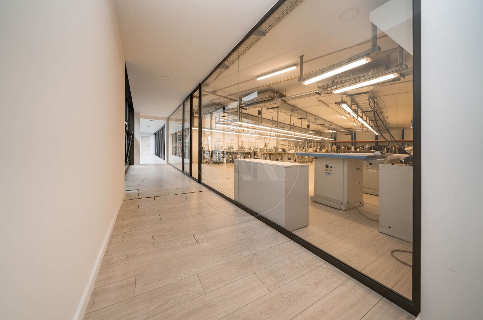 Pavilhão para Venda em Barcelos, Vila Boa e Vila Frescainha (São Martinho e São Pedro), Barcelos, Braga - Corredor (Imagem 1)