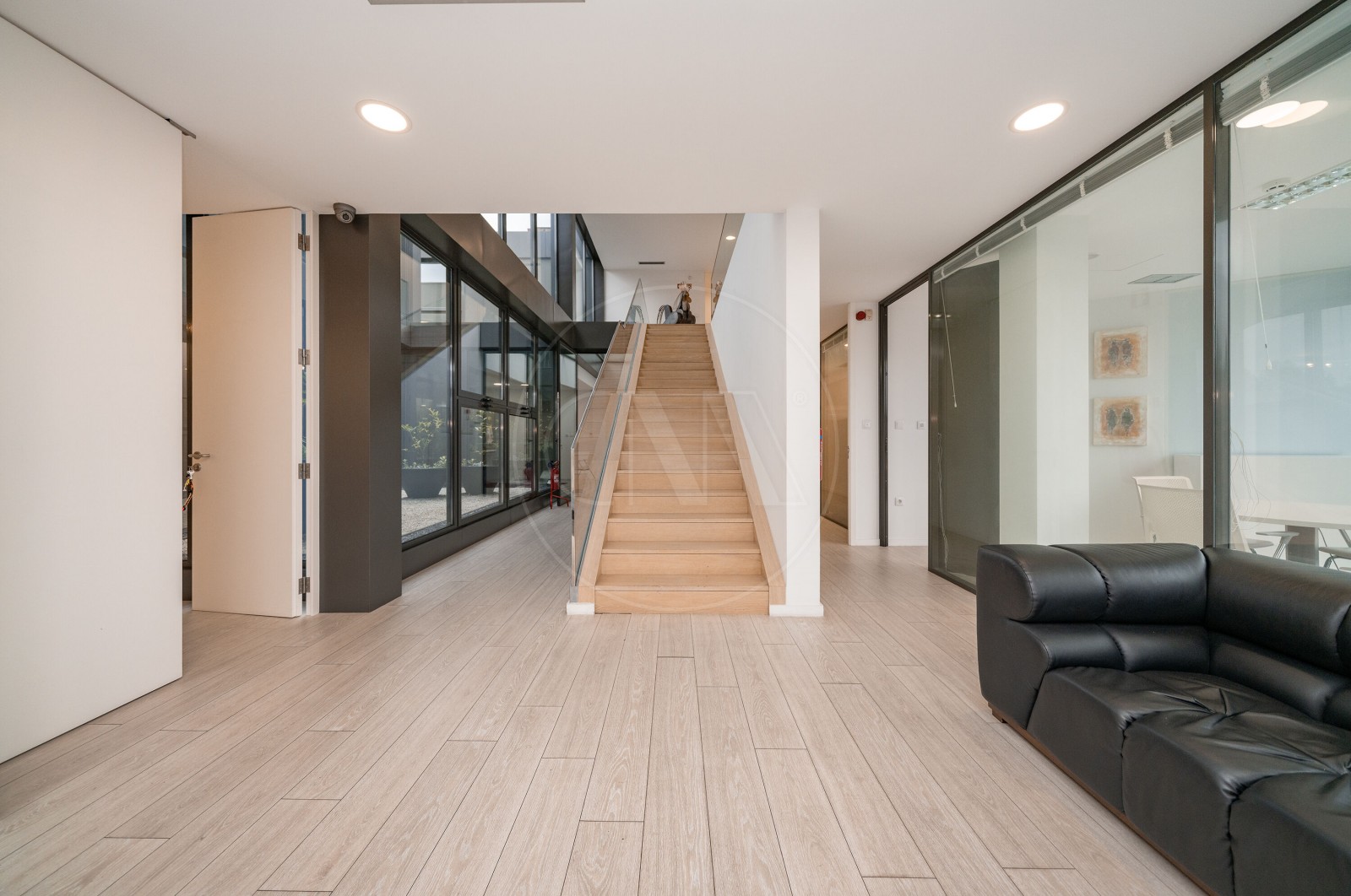 Pavilhão para Venda em Barcelos, Vila Boa e Vila Frescainha (São Martinho e São Pedro), Barcelos, Braga - Entrada (Imagem 1)