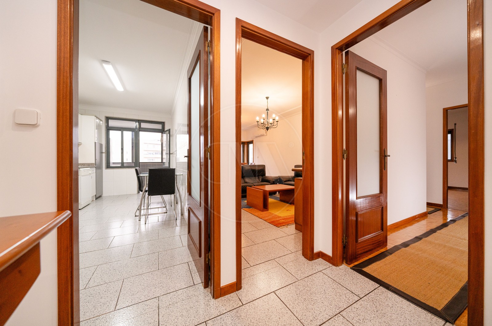 Apartment T3 for For sale in Braga (São Vicente), Braga, Braga - Hall de entrada (Imagem 2)