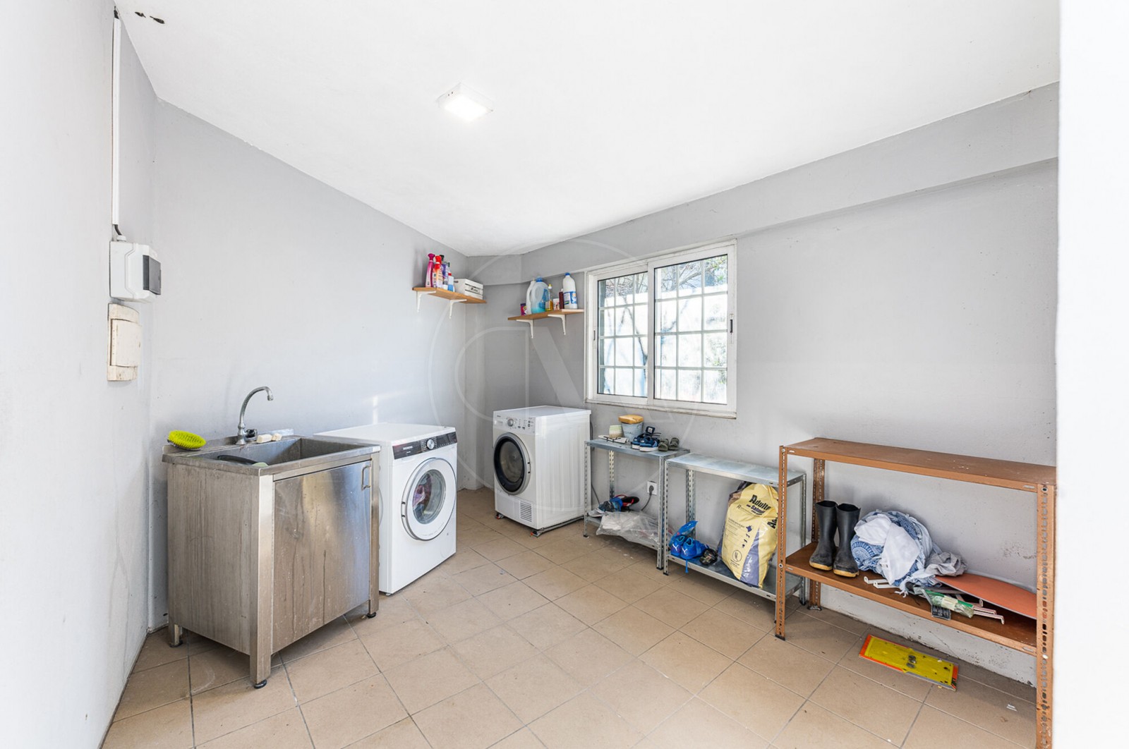 House T4 for For sale in Covelas, Trofa, Porto - Arrecadação/Anexo (Imagem 2)