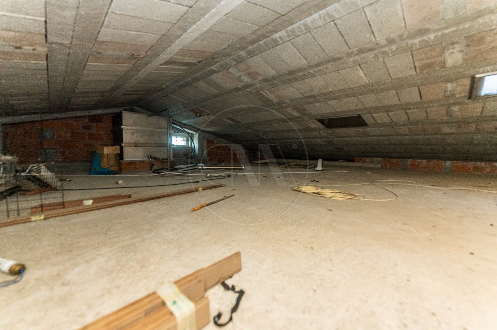 House T4 for For sale in Covelas, Trofa, Porto - Sótão (Imagem 1)