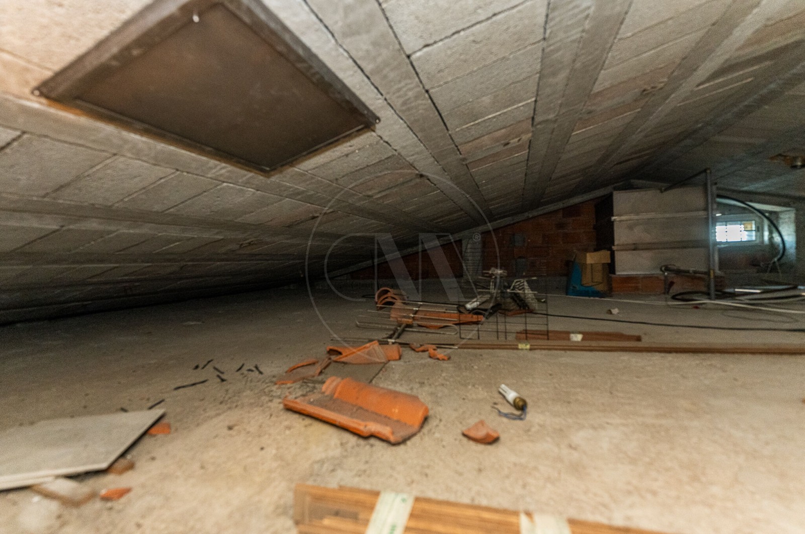 House T4 for For sale in Covelas, Trofa, Porto - Sótão (Imagem 2)