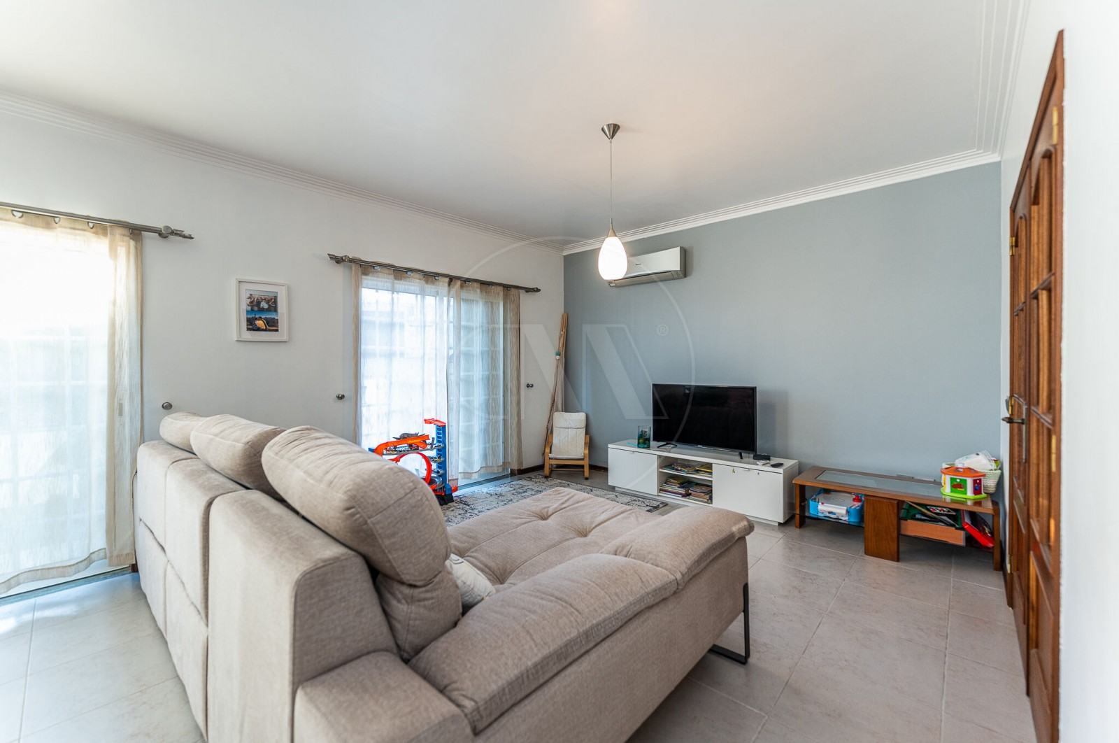 House T4 for For sale in Covelas, Trofa, Porto - Sala (Imagem 1)