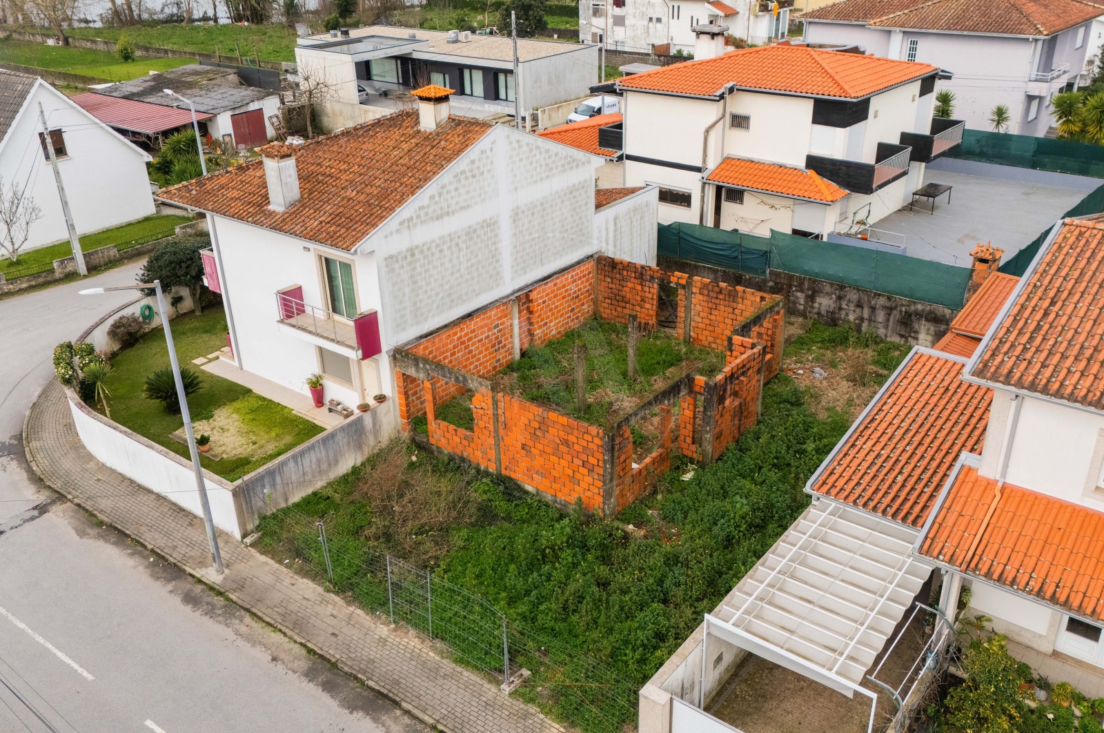Land Urban for For sale in Vila de Prado, Vila Verde, Braga - Área envolvente (Imagem 14)