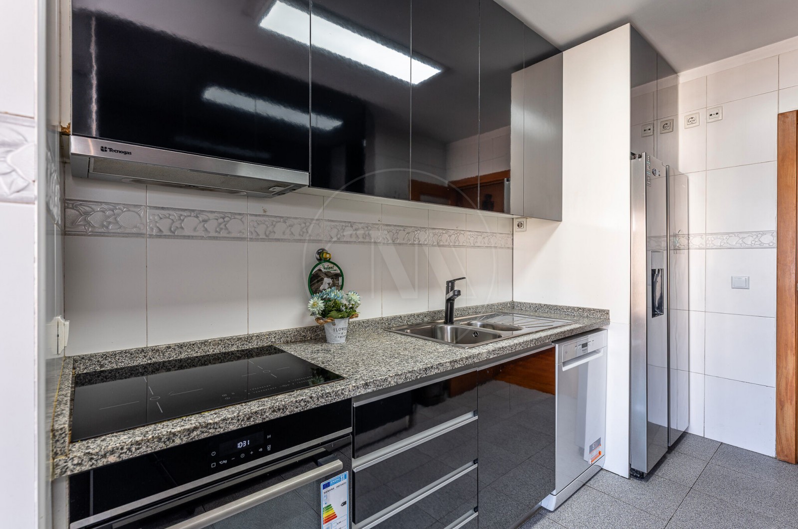 Apartamento T3 para Venda em Matosinhos e Leça da Palmeira, Matosinhos, Porto - Cozinha (Imagem 3)