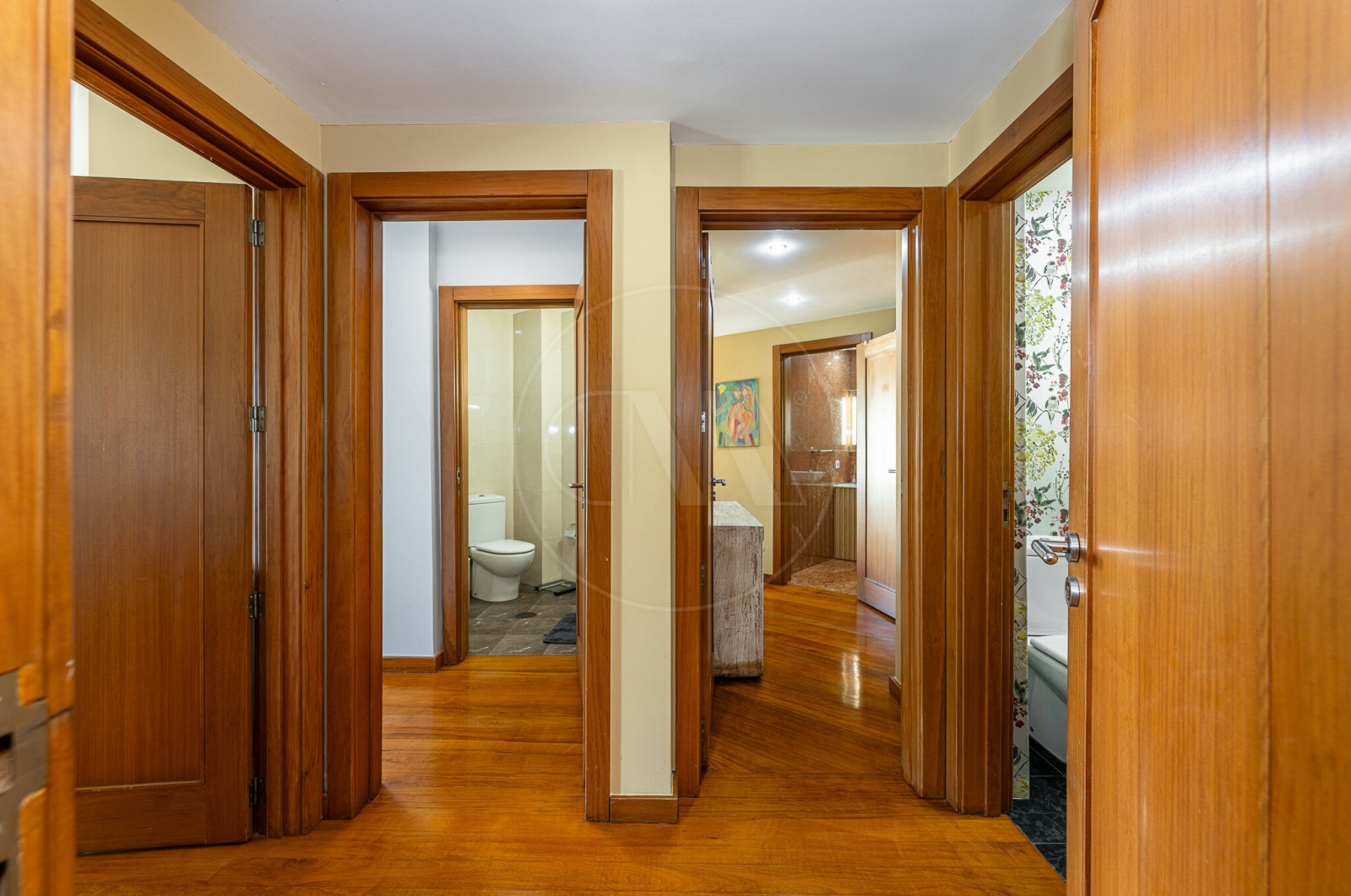 Apartamento T3 para Venda em Matosinhos e Leça da Palmeira, Matosinhos, Porto - Corredor (Imagem 2)