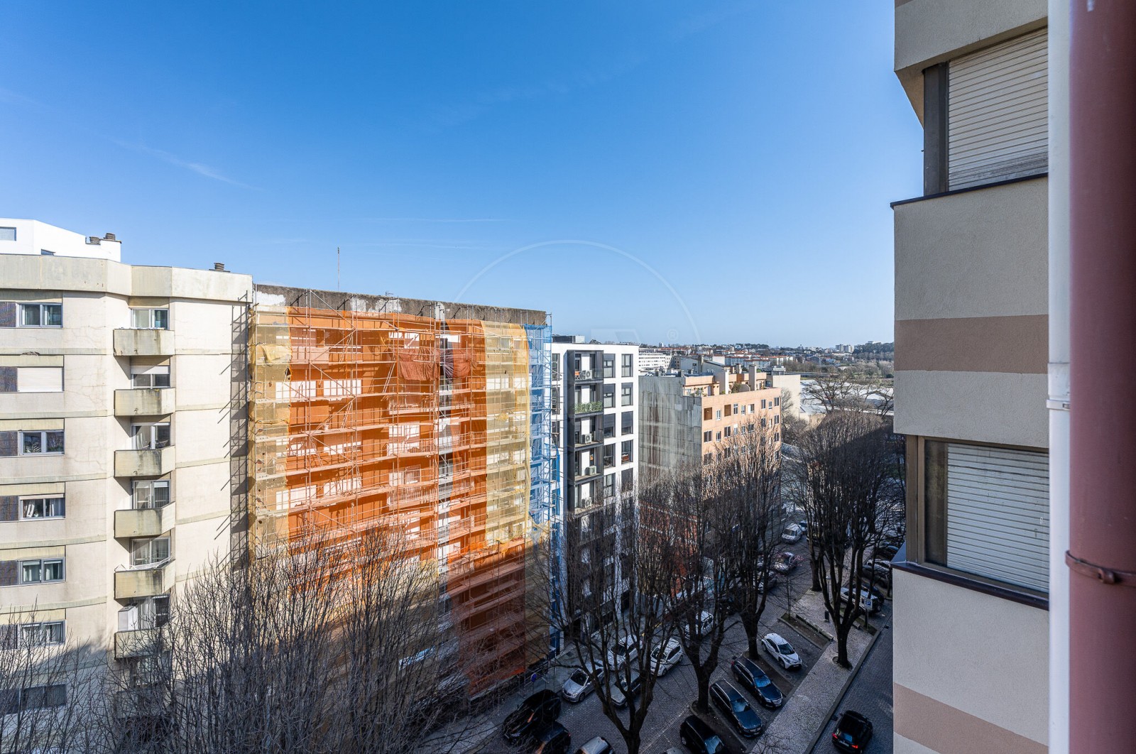 Apartamento T3 para Venda em Matosinhos e Leça da Palmeira, Matosinhos, Porto - Varanda (Imagem 5)