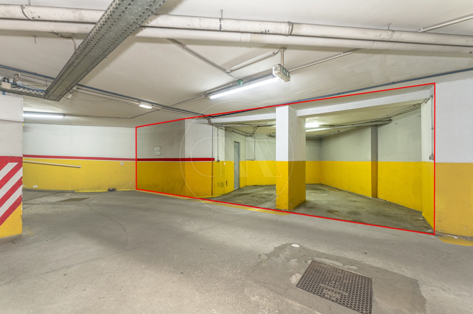 Apartamento T3 para Venda em Matosinhos e Leça da Palmeira, Matosinhos, Porto - Parqueamento/Garagem (Imagem 1)