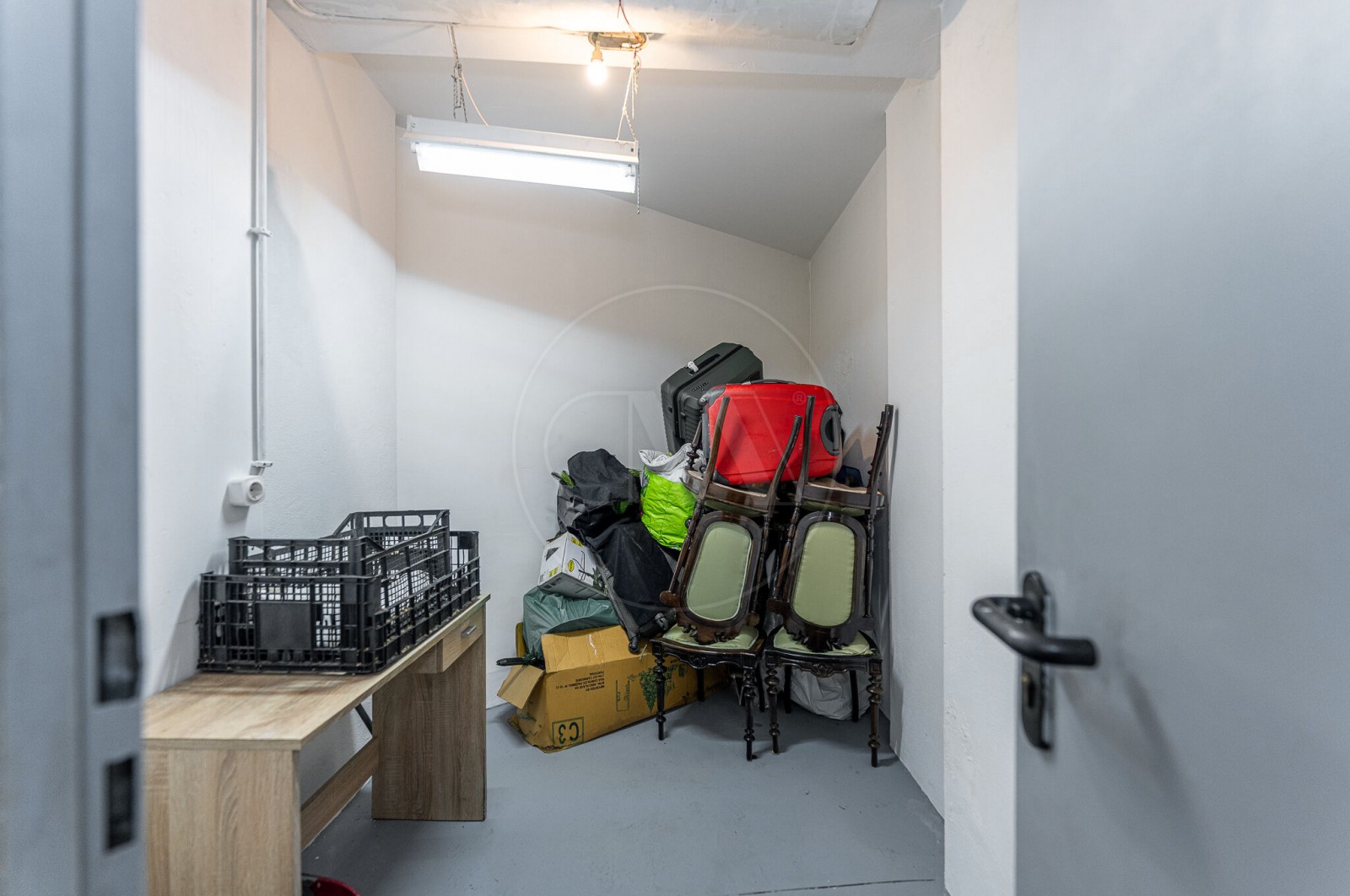 Apartamento T3 para Venda em Matosinhos e Leça da Palmeira, Matosinhos, Porto - Arrecadação/Anexo (Imagem 1)