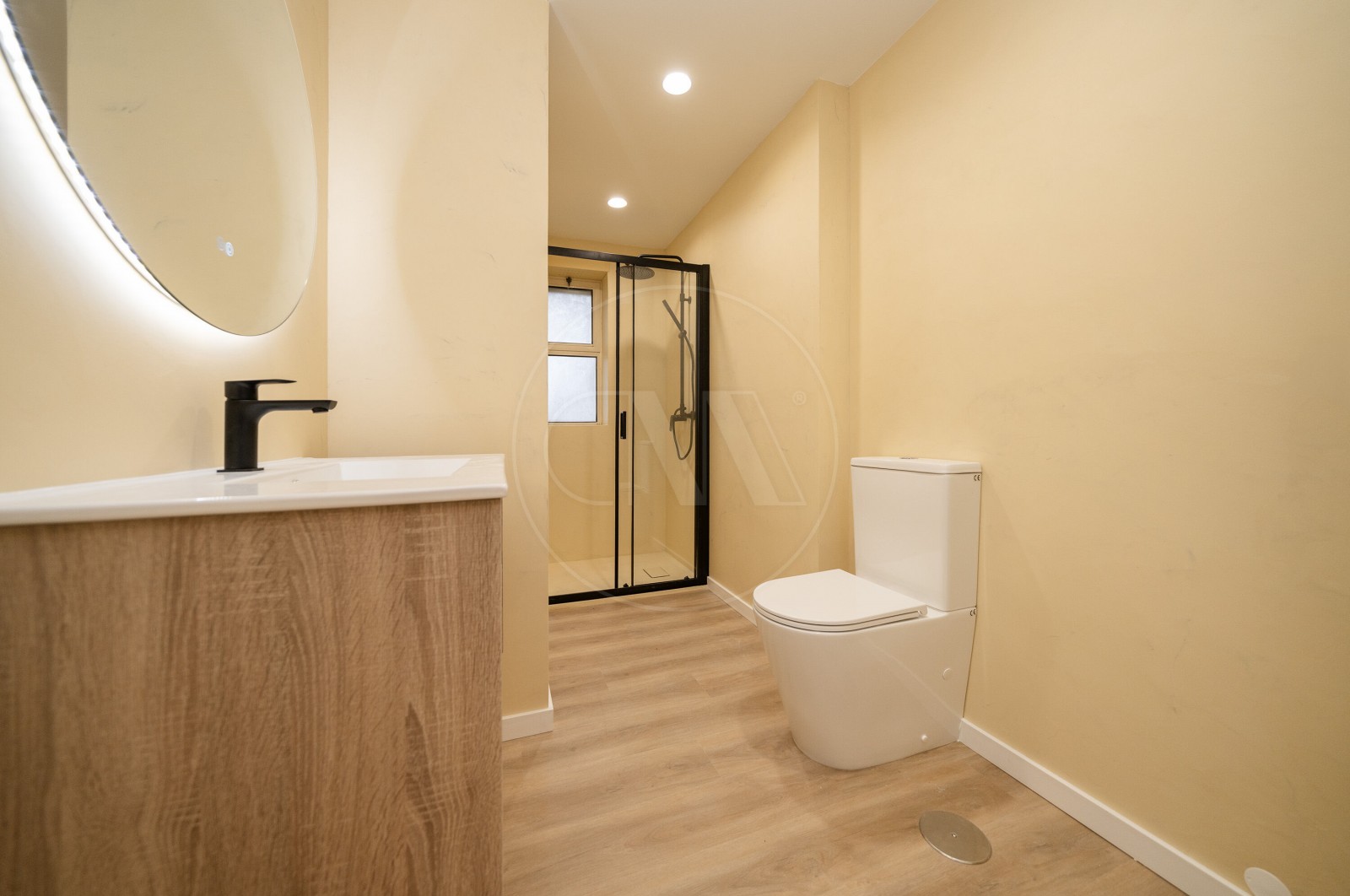 Apartment T2 for For sale in Real, Dume e Semelhe, Braga, Braga - Casa de banho (Imagem 1)