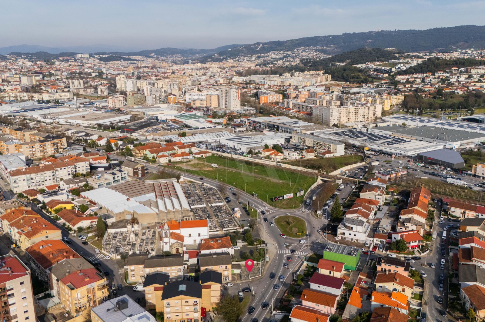 Loja para Venda em Ferreiros e Gondizalves, Braga, Braga - Área envolvente (Imagem 13)