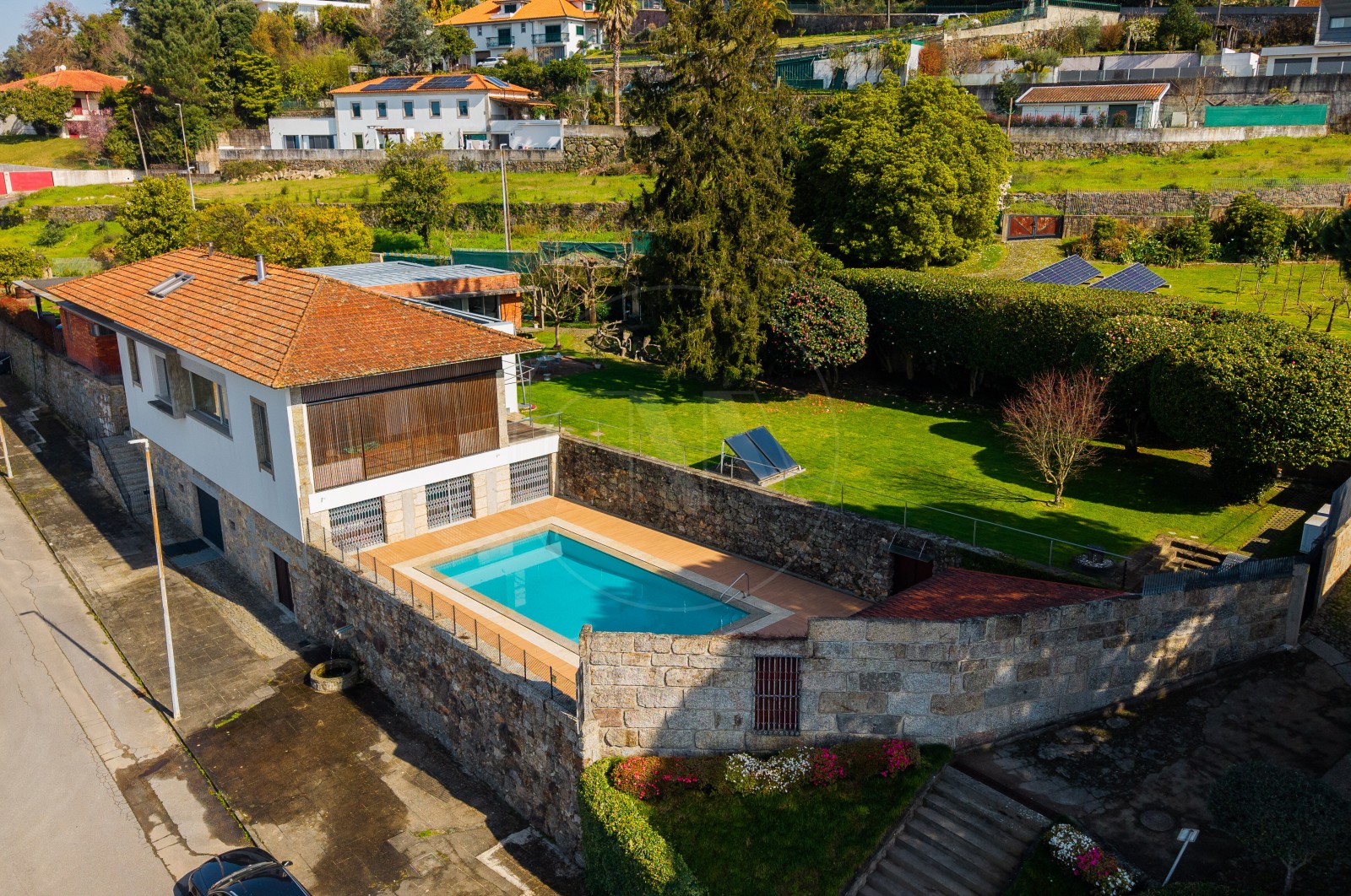 Moradia T5 para Venda em Nogueiró e Tenões, Braga, Braga - Área envolvente (Imagem 1)