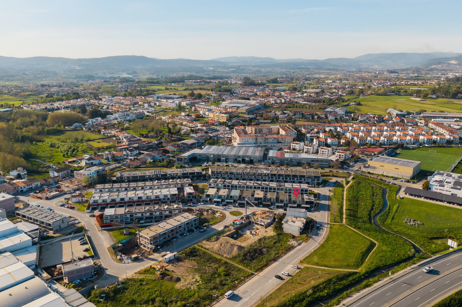 Moradia T3+1 para Venda em Merelim (São Pedro) e Frossos, Braga, Braga - Área envolvente (Imagem 25)