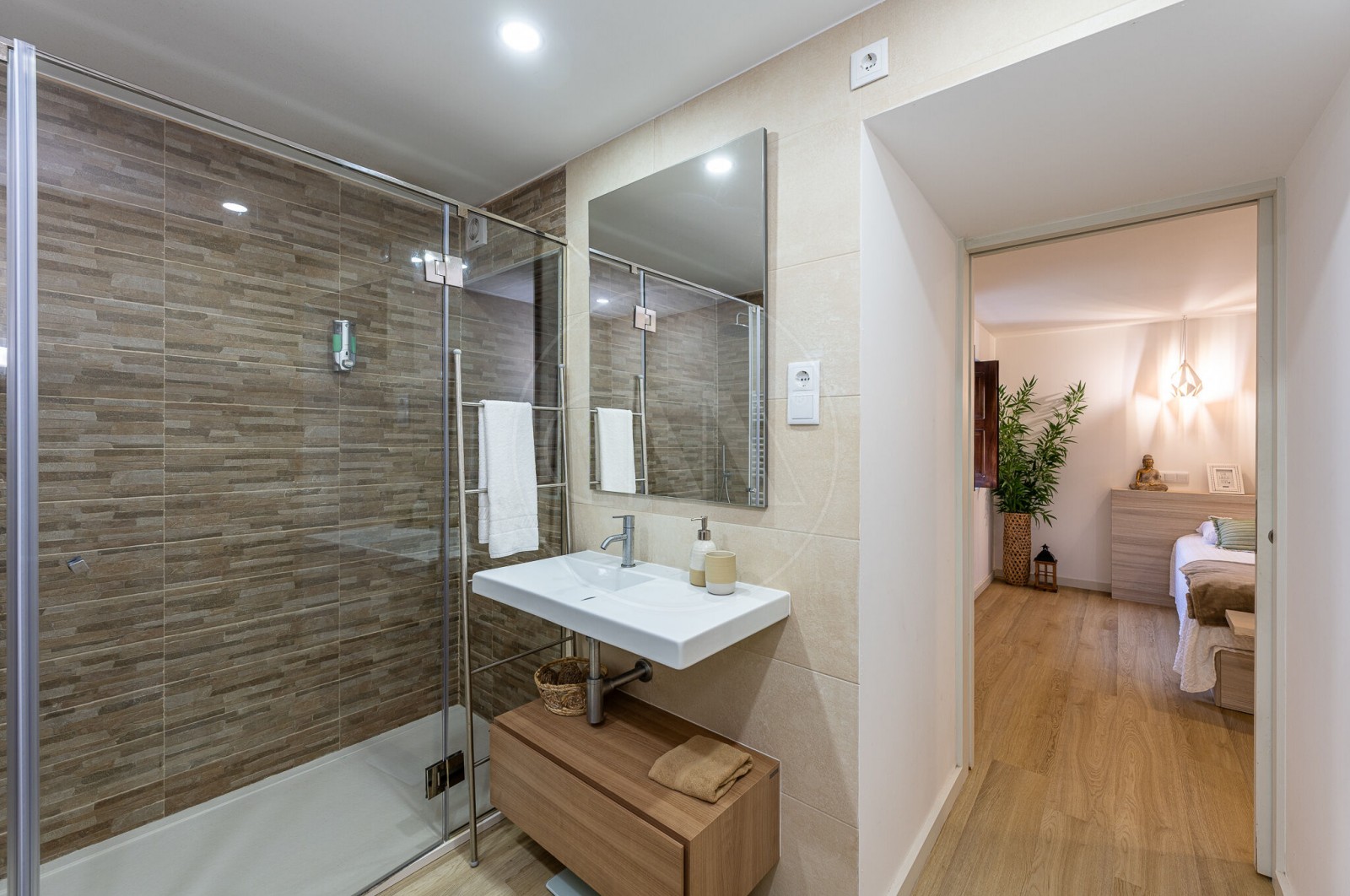 House T4 for For sale in Gondar e Orbacém, Caminha, Viana do Castelo - Casa de banho (Imagem 2)