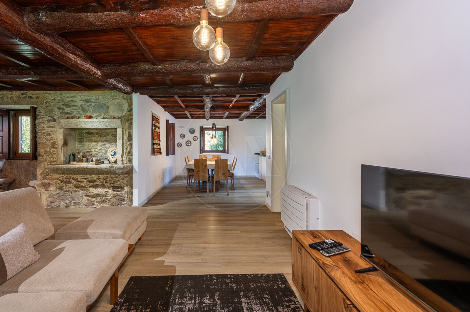 House T4 for For sale in Gondar e Orbacém, Caminha, Viana do Castelo - Sala (Imagem 3)