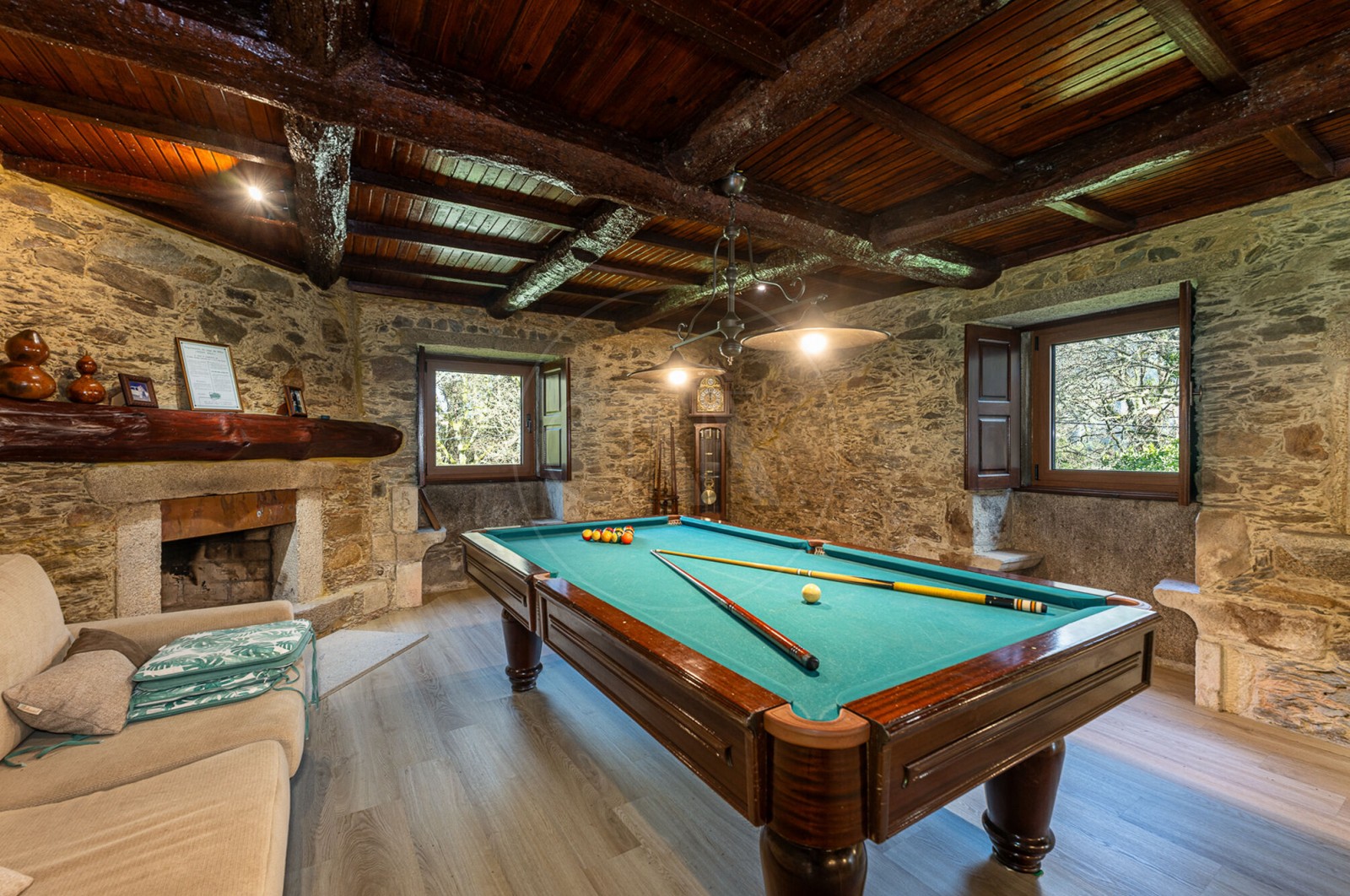 House T4 for For sale in Gondar e Orbacém, Caminha, Viana do Castelo - Sala (Imagem 5)