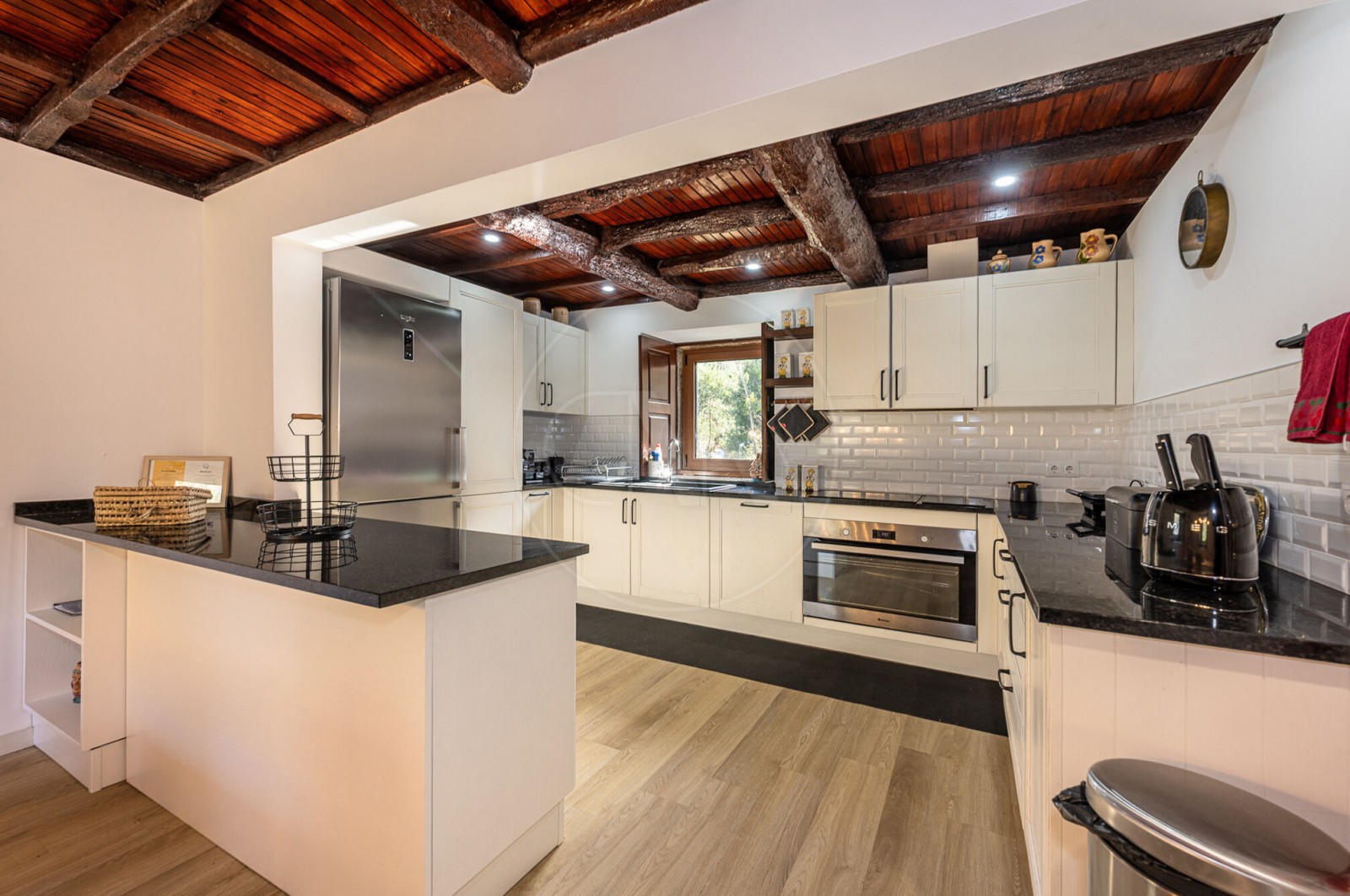 House T4 for For sale in Gondar e Orbacém, Caminha, Viana do Castelo - Cozinha (Imagem 2)