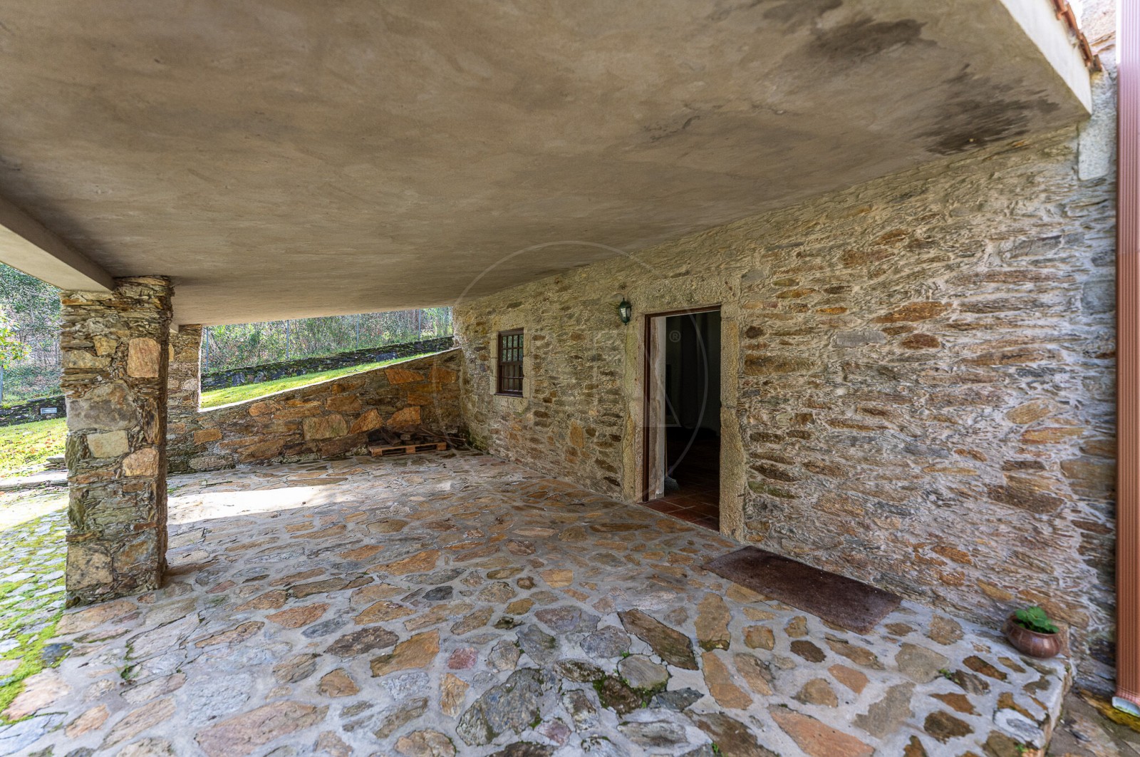 House T4 for For sale in Gondar e Orbacém, Caminha, Viana do Castelo - Terraço (Imagem 1)