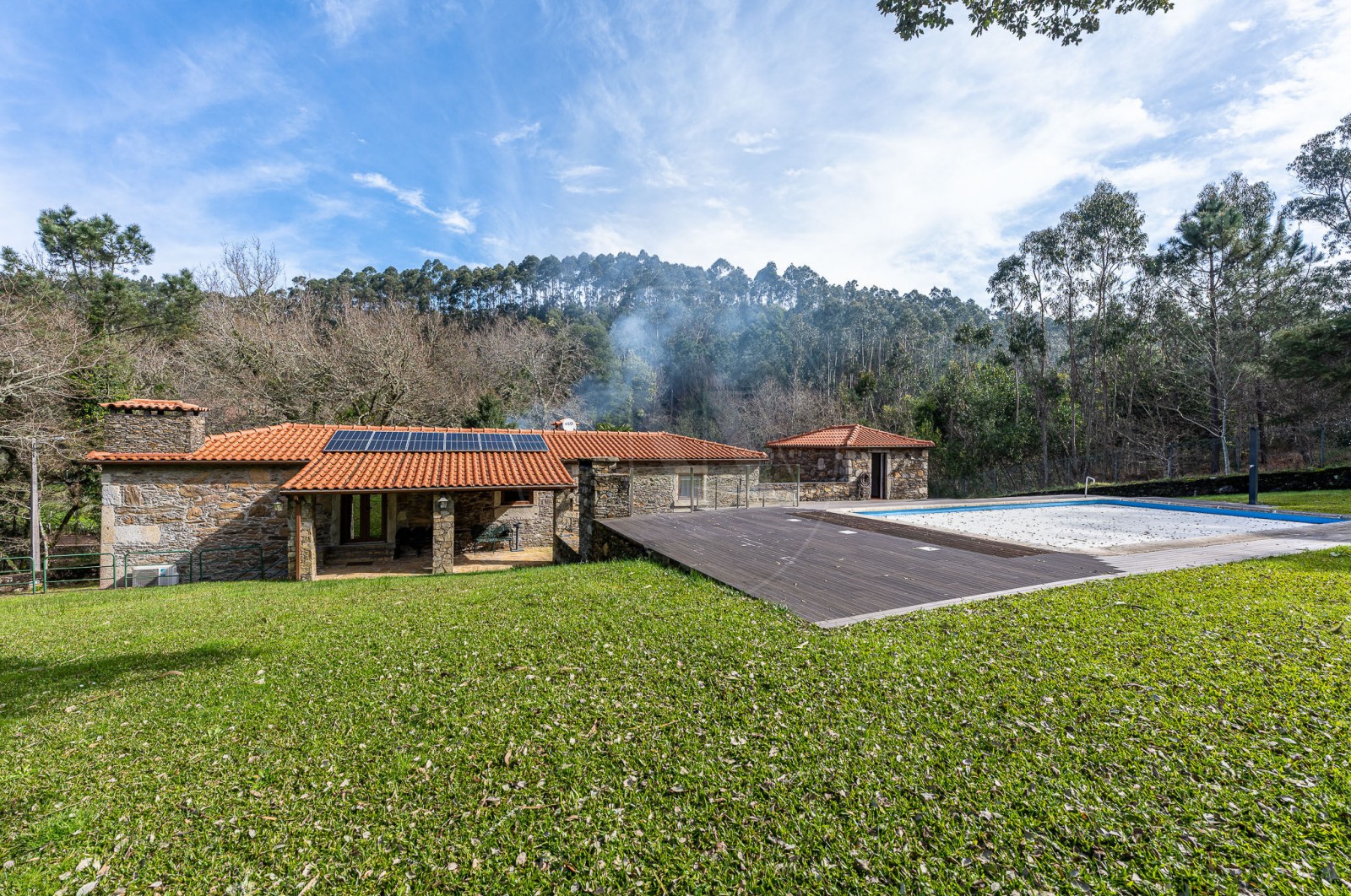 House T4 for For sale in Gondar e Orbacém, Caminha, Viana do Castelo - Quintal/Jardim (Imagem 2)