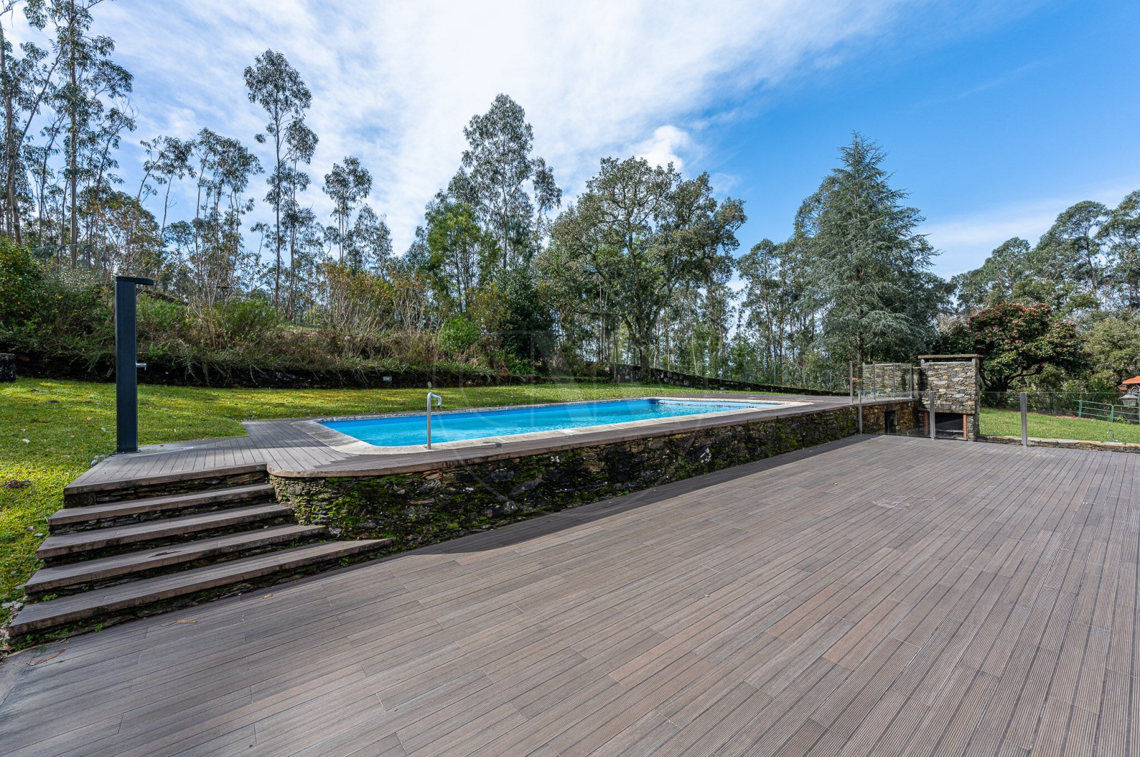 House T4 for For sale in Gondar e Orbacém, Caminha, Viana do Castelo - Piscina (Imagem 3)