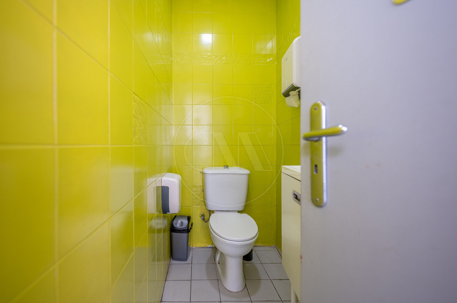 Comércio para Trespasse em Matosinhos e Leça da Palmeira, Matosinhos, Porto - Casa de banho (Imagem 3)