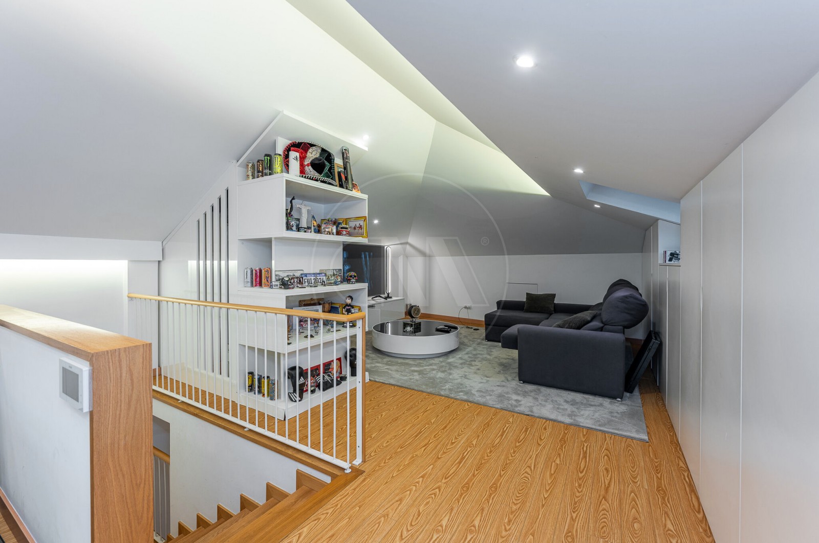 House T3 for For sale in Paranhos, Porto, Porto - Sótão (Imagem 4)