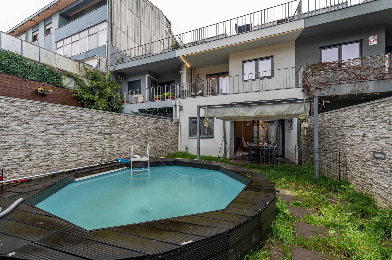 House T3 for For sale in Paranhos, Porto, Porto - Piscina (Imagem 1)