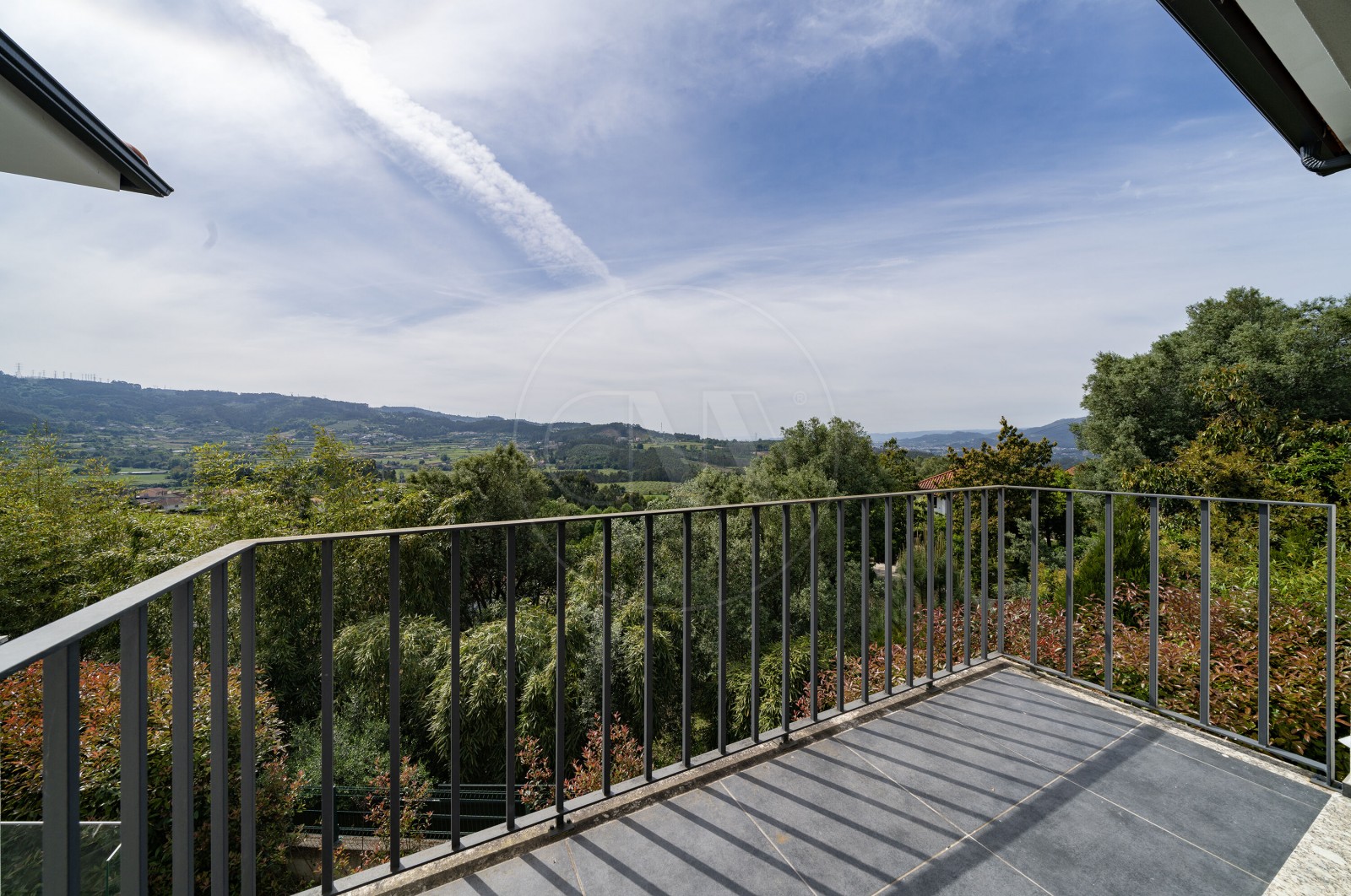 Moradia T4 para Venda em Geraz do Minho, Póvoa de Lanhoso, Braga - Vistas (Imagem 1)