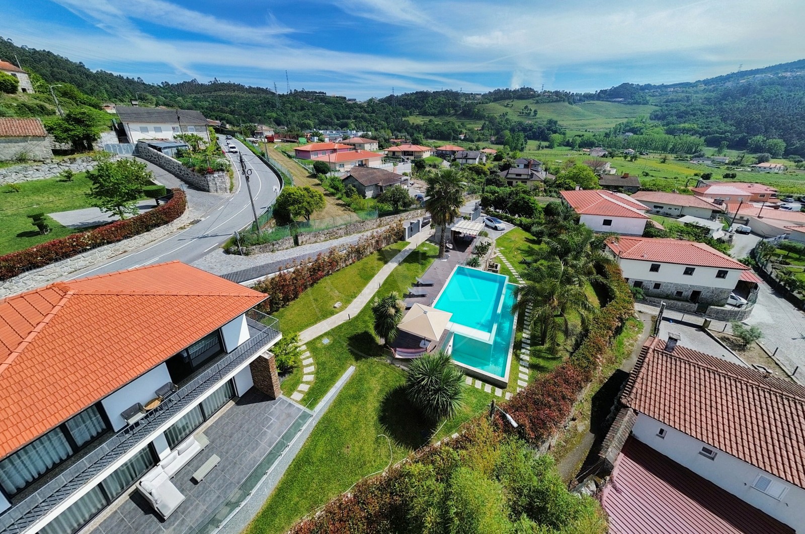 Moradia T4 para Venda em Geraz do Minho, Póvoa de Lanhoso, Braga - Área envolvente (Imagem 2)