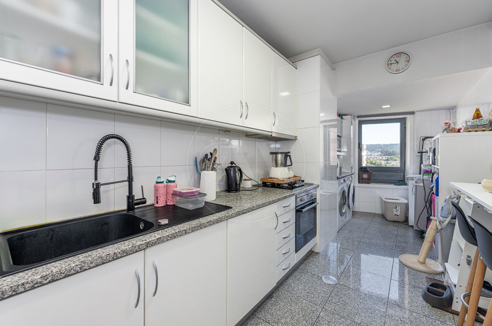 Apartment T2 for For sale in Rio Tinto, Gondomar, Porto - Cozinha (Imagem 2)