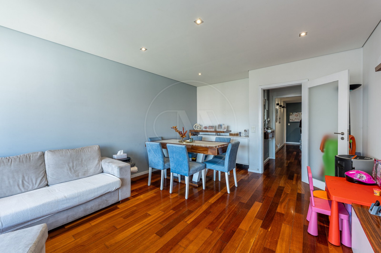 Apartment T2 for For sale in Rio Tinto, Gondomar, Porto - Sala (Imagem 2)