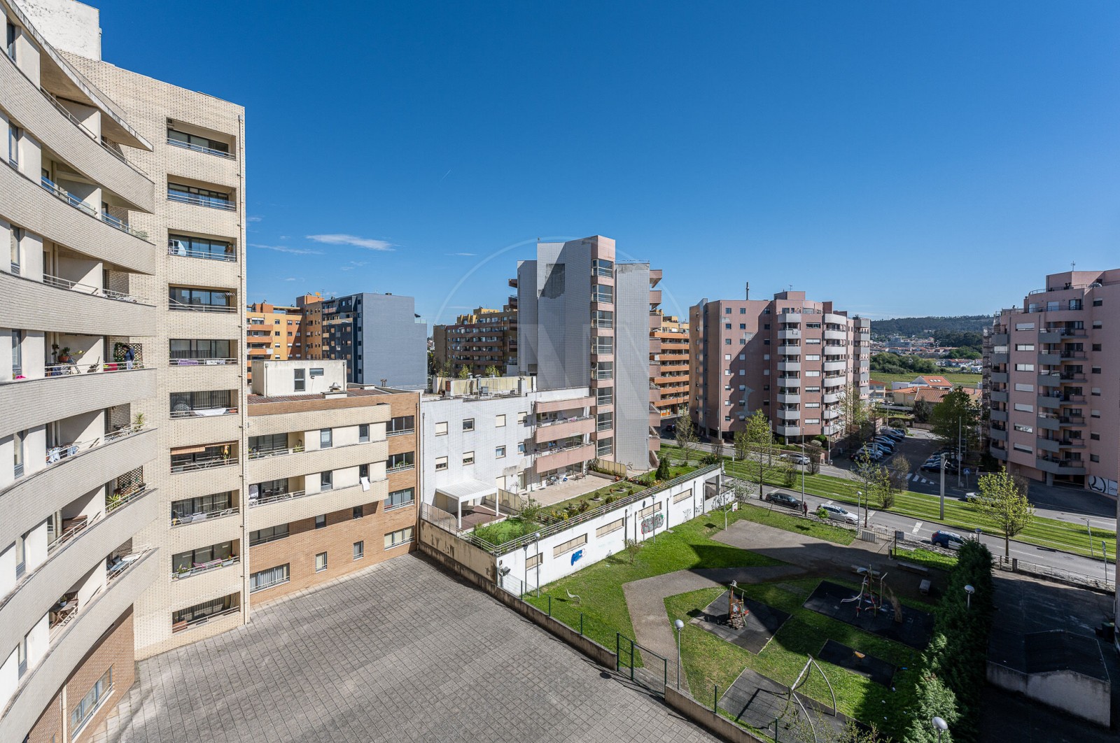 Apartment T2 for For sale in Rio Tinto, Gondomar, Porto - Vistas (Imagem 2)