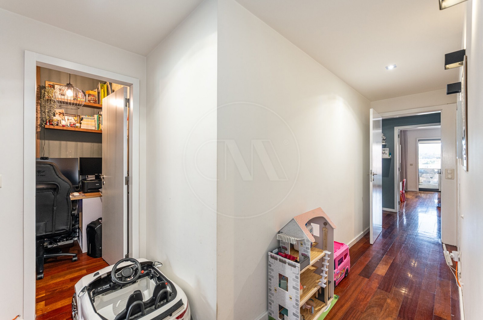 Apartment T2 for For sale in Rio Tinto, Gondomar, Porto - Corredor (Imagem 5)