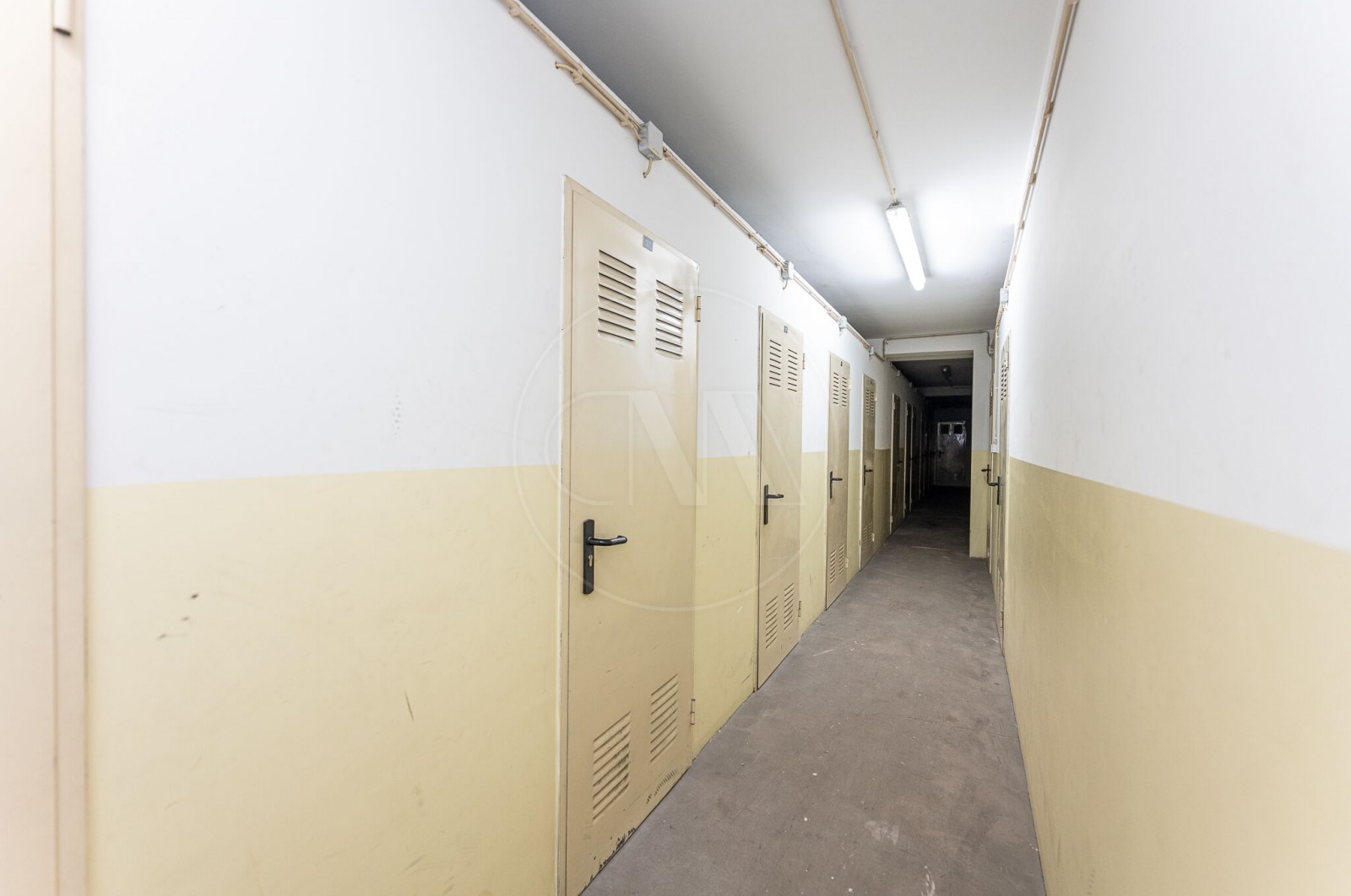 Apartment T2 for For sale in Rio Tinto, Gondomar, Porto - Parqueamento/Garagem (Imagem 2)