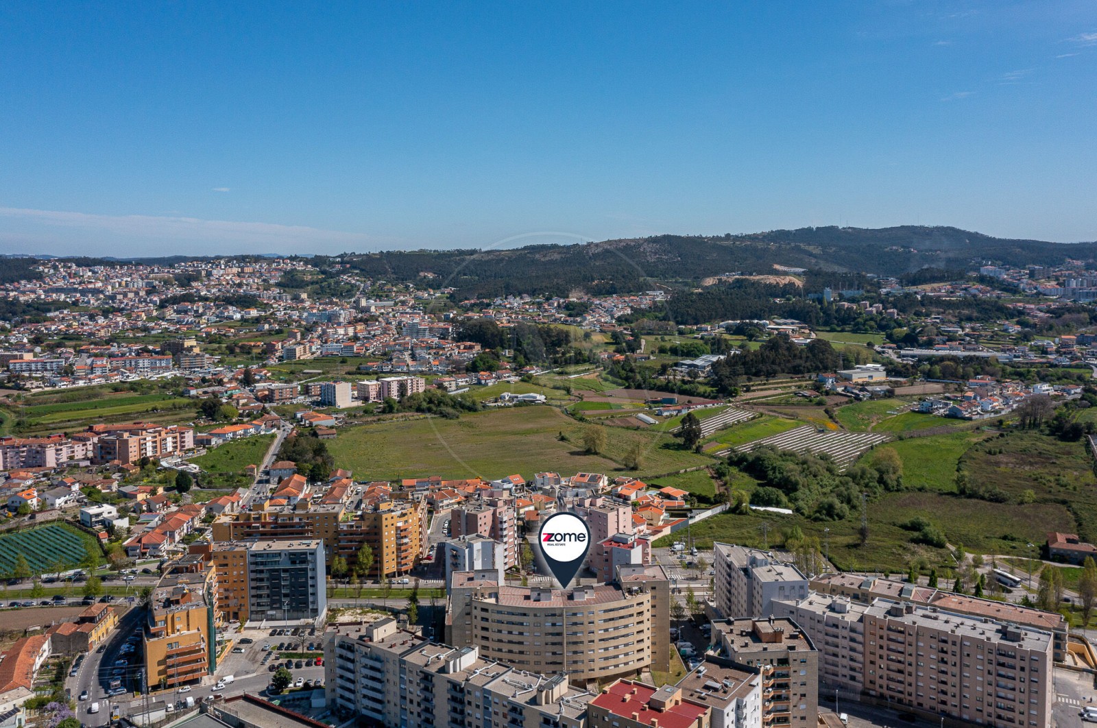 Apartment T2 for For sale in Rio Tinto, Gondomar, Porto - Área envolvente (Imagem 9)