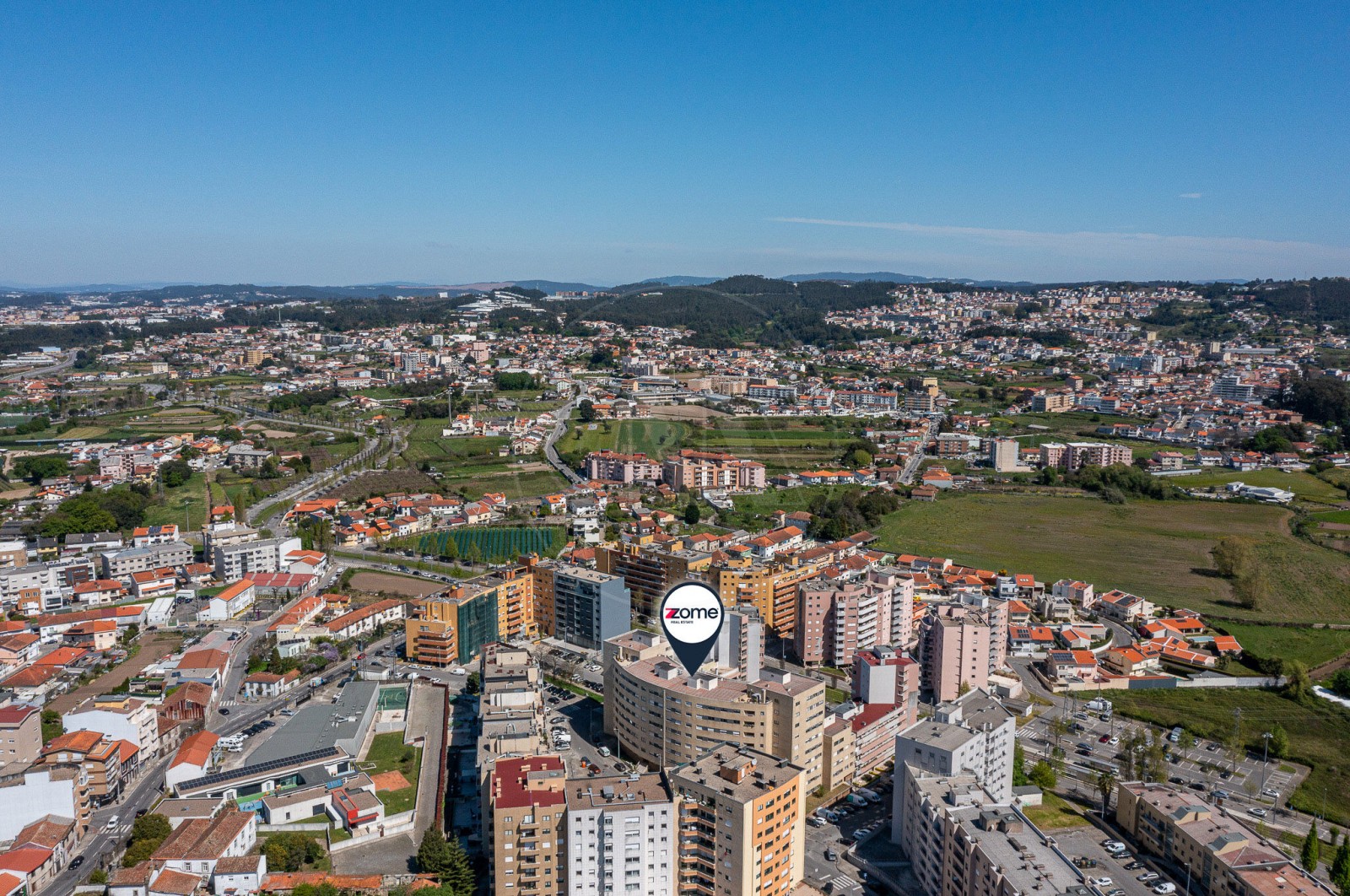Apartment T2 for For sale in Rio Tinto, Gondomar, Porto - Área envolvente (Imagem 10)