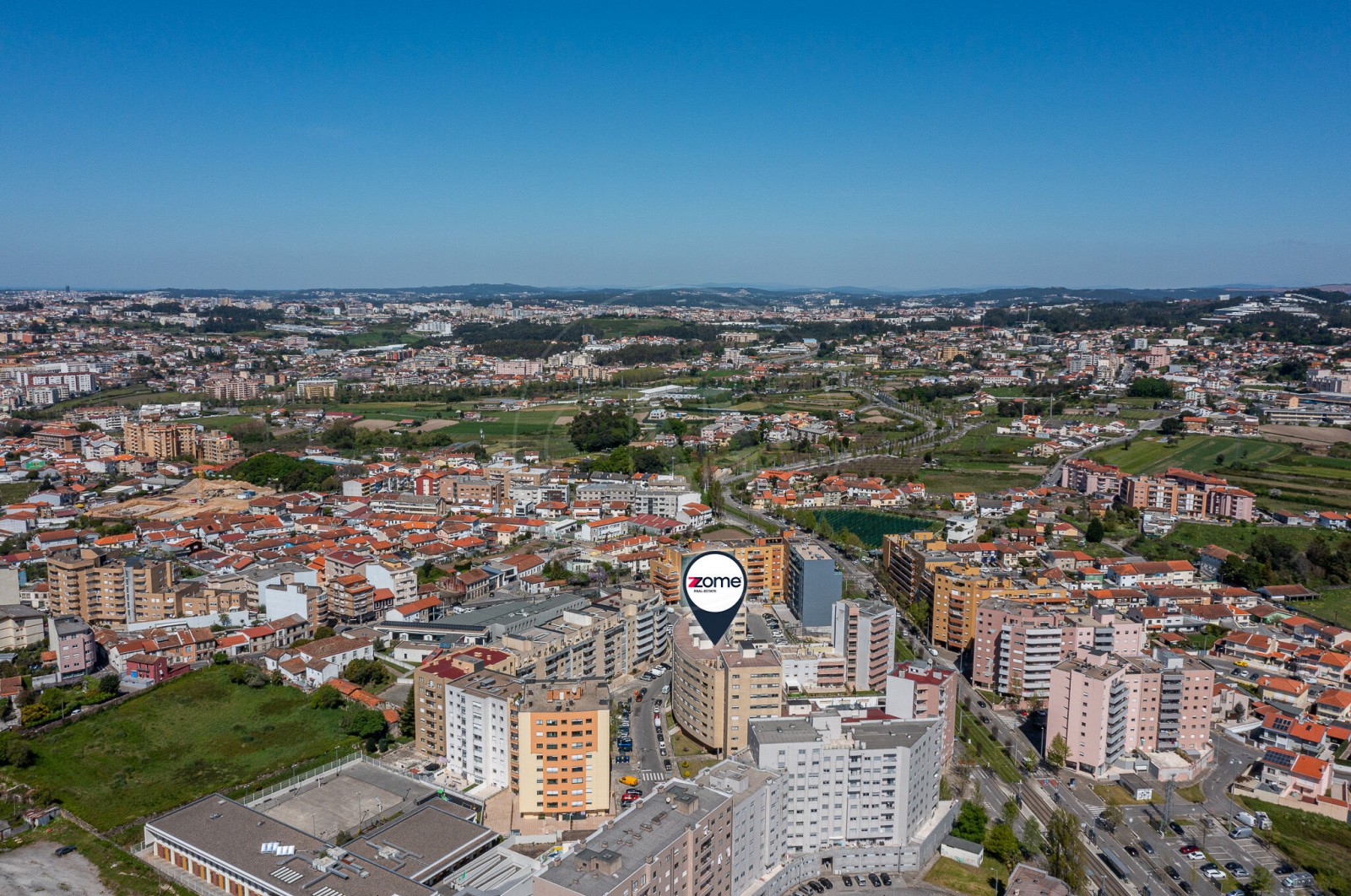 Apartment T2 for For sale in Rio Tinto, Gondomar, Porto - Área envolvente (Imagem 11)