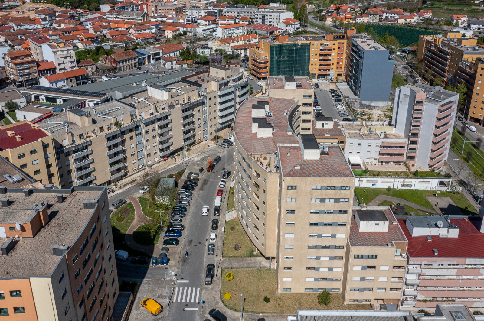 Apartment T2 for For sale in Rio Tinto, Gondomar, Porto - Área envolvente (Imagem 4)