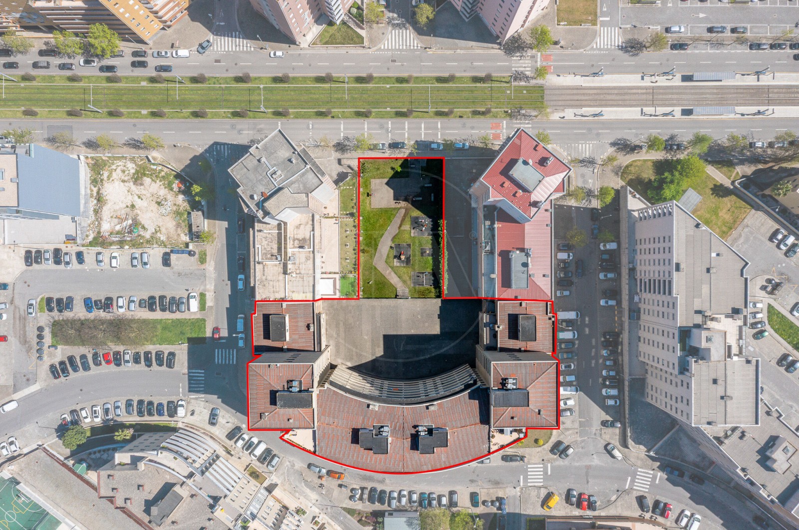 Apartment T2 for For sale in Rio Tinto, Gondomar, Porto - Fachada (Imagem 2)