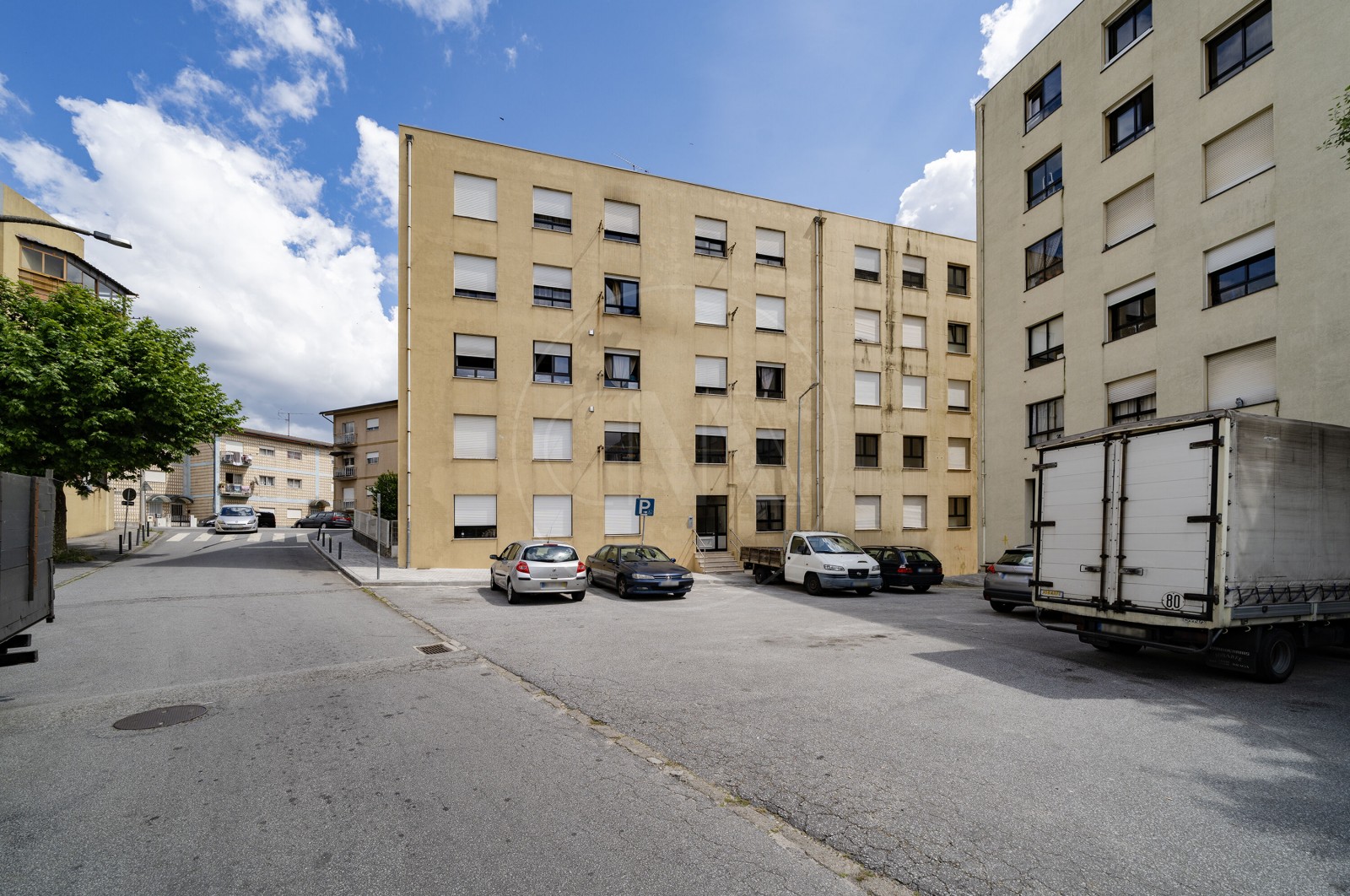 Apartamento T2 para Venda em Ferreiros e Gondizalves, Braga, Braga - Fachada (Imagem 2)