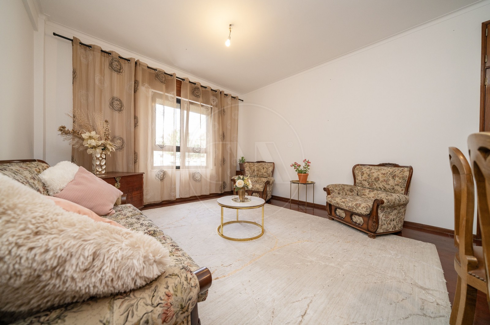 Apartamento T2 para Venda em Ferreiros e Gondizalves, Braga, Braga - Sala (Imagem 3)