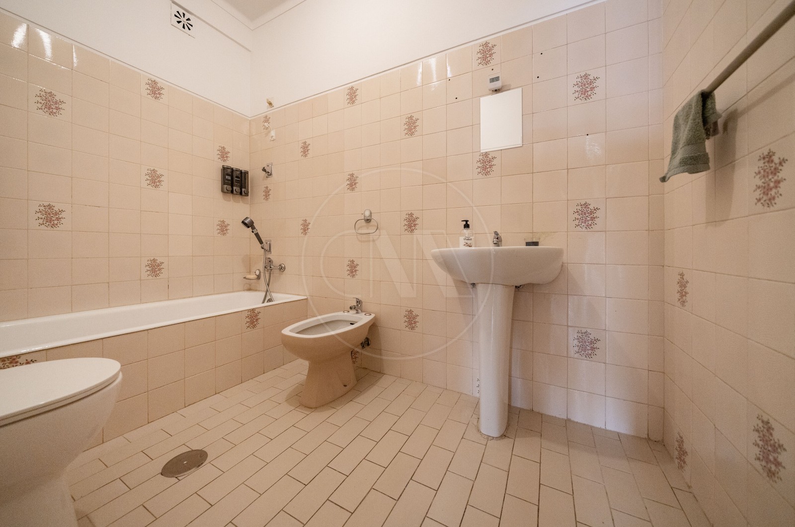 Apartamento T2 para Venda em Ferreiros e Gondizalves, Braga, Braga - Casa de banho (Imagem 1)