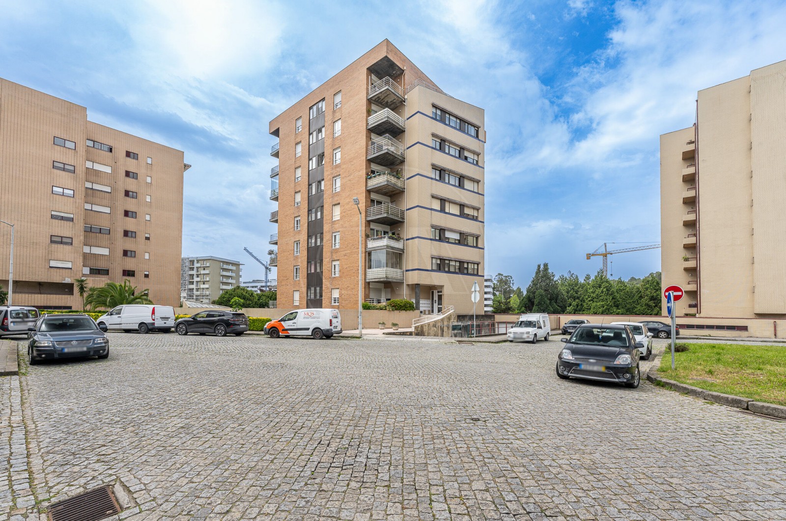 Apartamento T3 para Venda em Moreira, Maia, Porto - Fachada (Imagem 1)