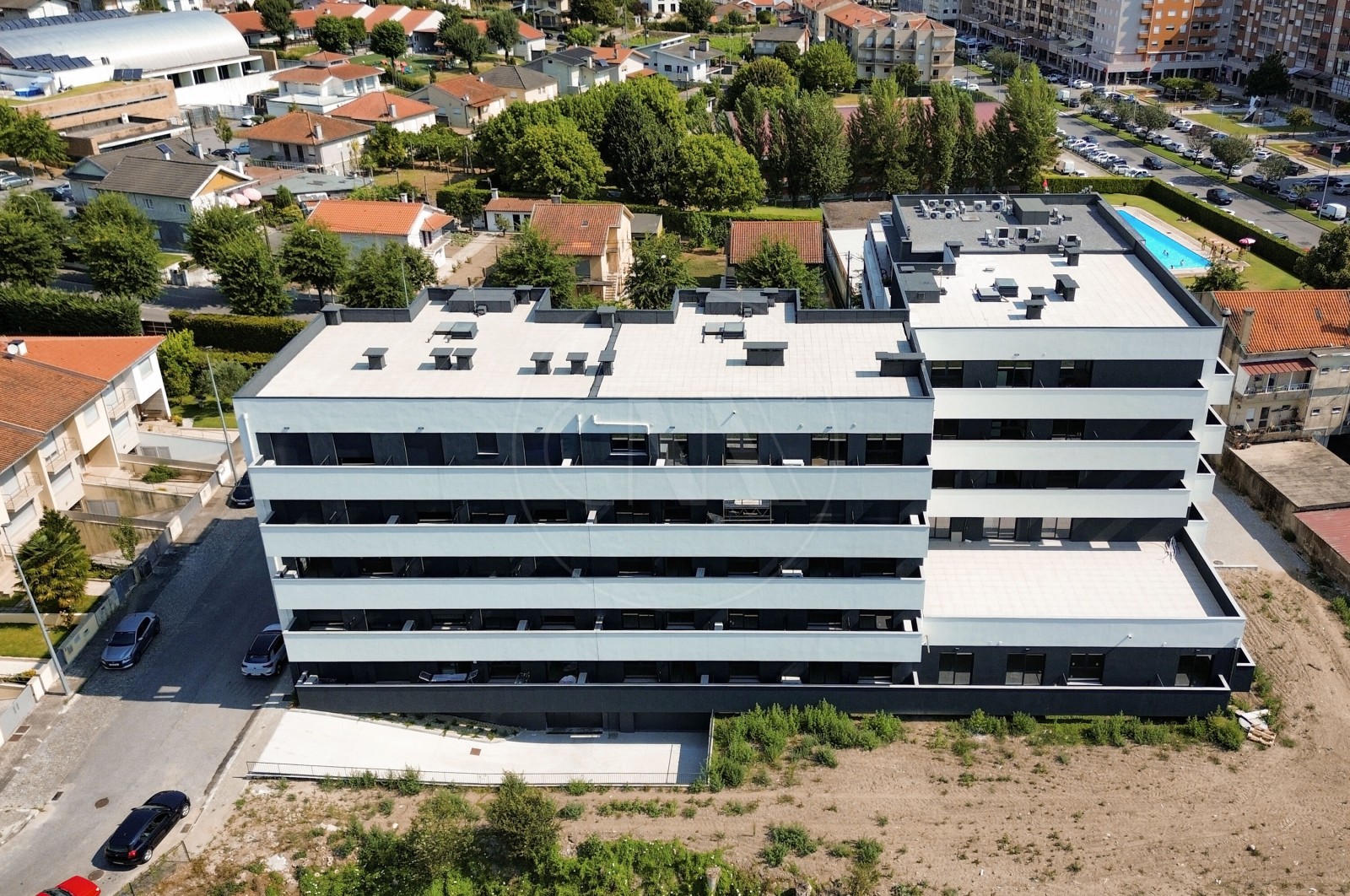 Apartamento T3 para Venda em Póvoa de Lanhoso (Nossa Senhora do Amparo), Póvoa de Lanhoso, Braga - Fachada (Imagem 7)
