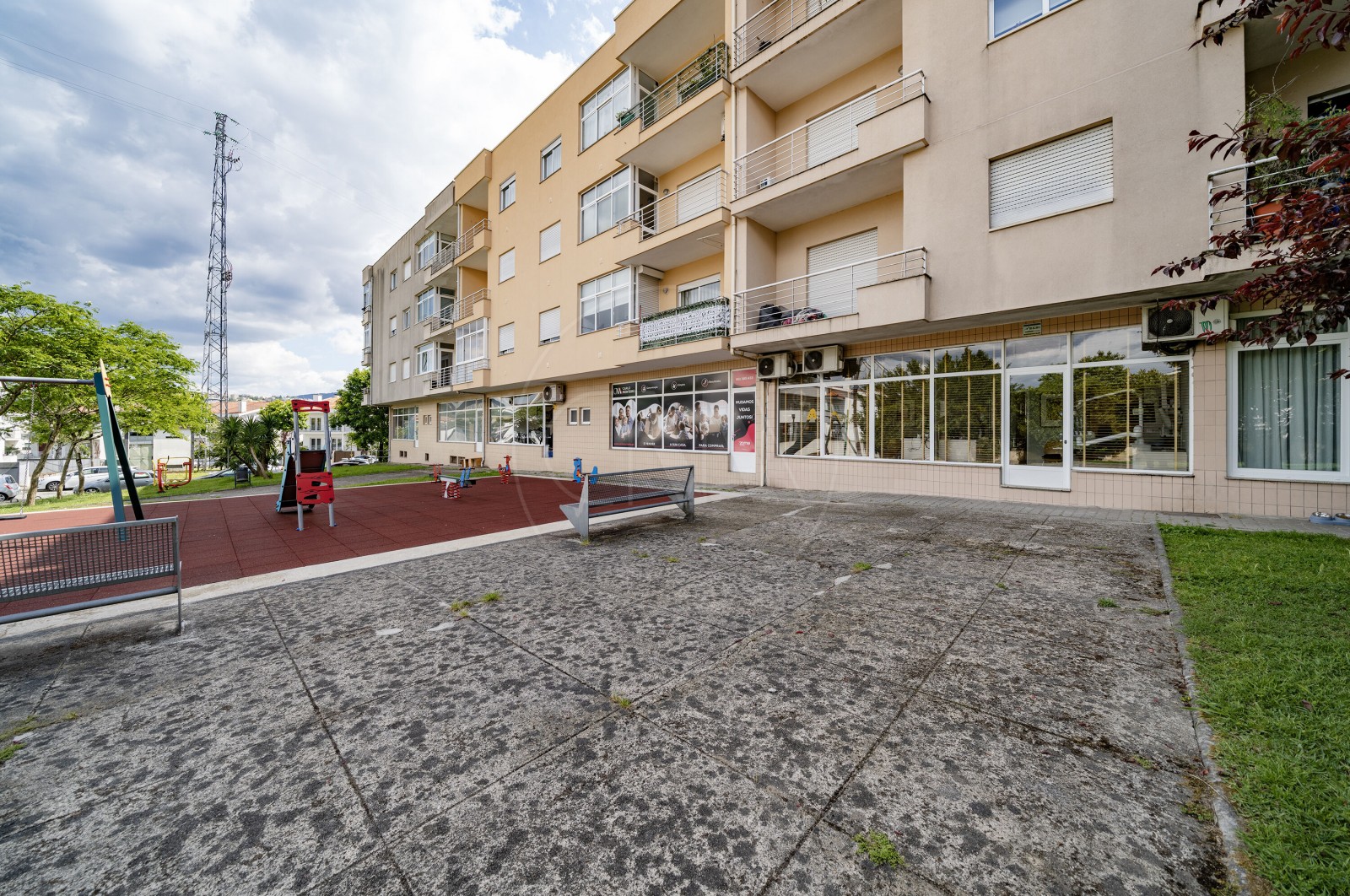 Apartamento T2+1 para Venda em Merelim (São Pedro) e Frossos, Braga, Braga - Área envolvente (Imagem 1)