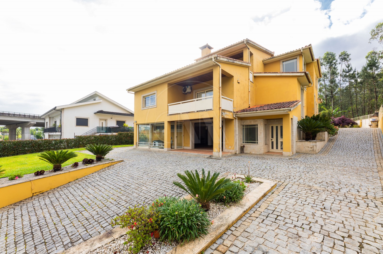 Moradia T4 para Venda em Areias, Barcelos, Braga - Área envolvente (Imagem 1)