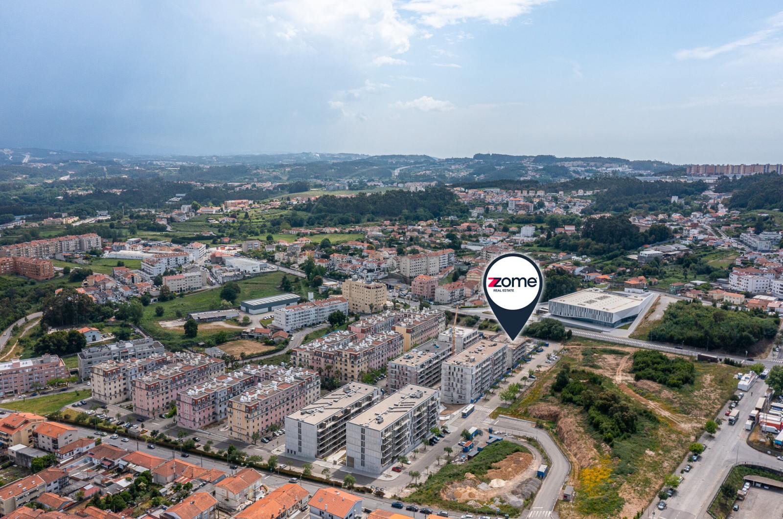 Apartamento T2 para Venda em Oliveira do Douro, Vila Nova de Gaia, Porto - Área envolvente (Imagem 10)