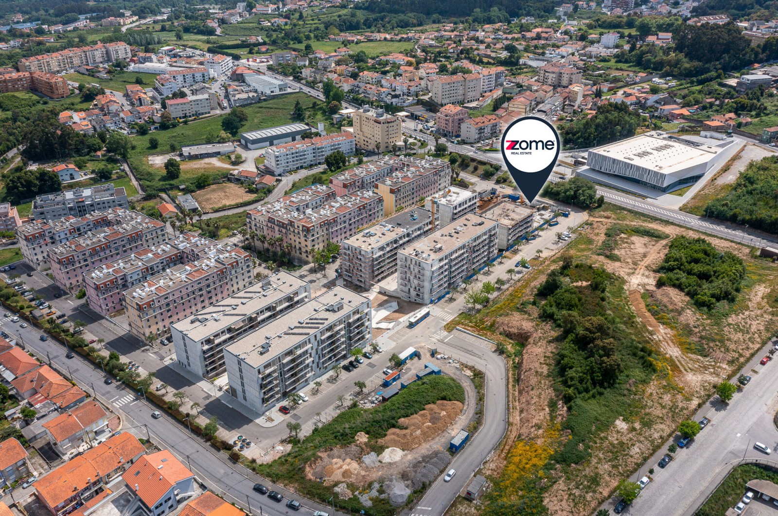 Apartamento T2+1 para Venda em Oliveira do Douro, Vila Nova de Gaia, Porto - Área envolvente (Imagem 18)