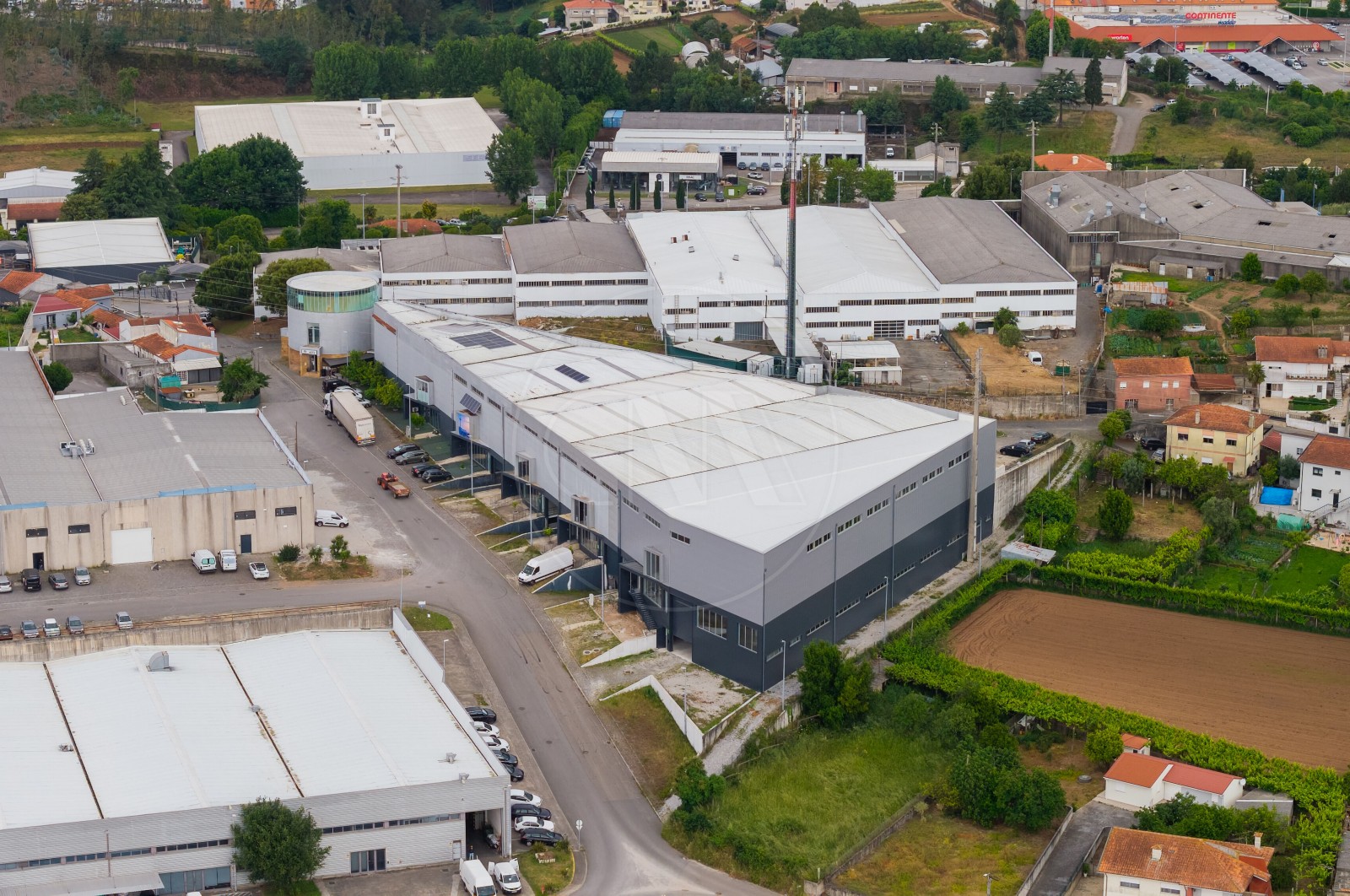 Pavilhão para Venda em Santo Tirso, Couto (Santa Cristina e São Miguel) e Burgães, Santo Tirso, Porto - Área envolvente (Imagem 15)