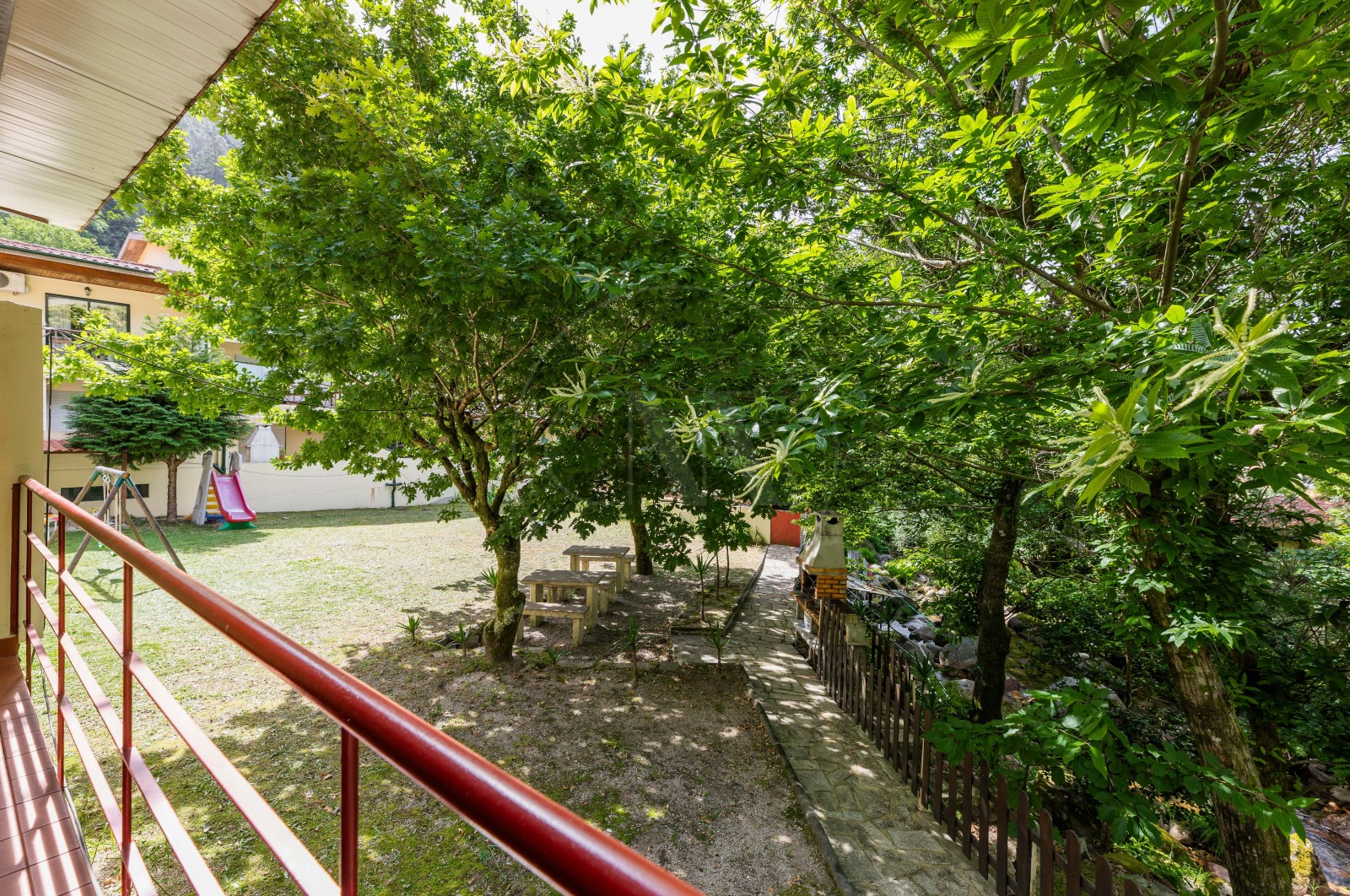 Apartamento T3 para Venda em Vilar da Veiga, Terras de Bouro, Braga - Área envolvente (Imagem 13)